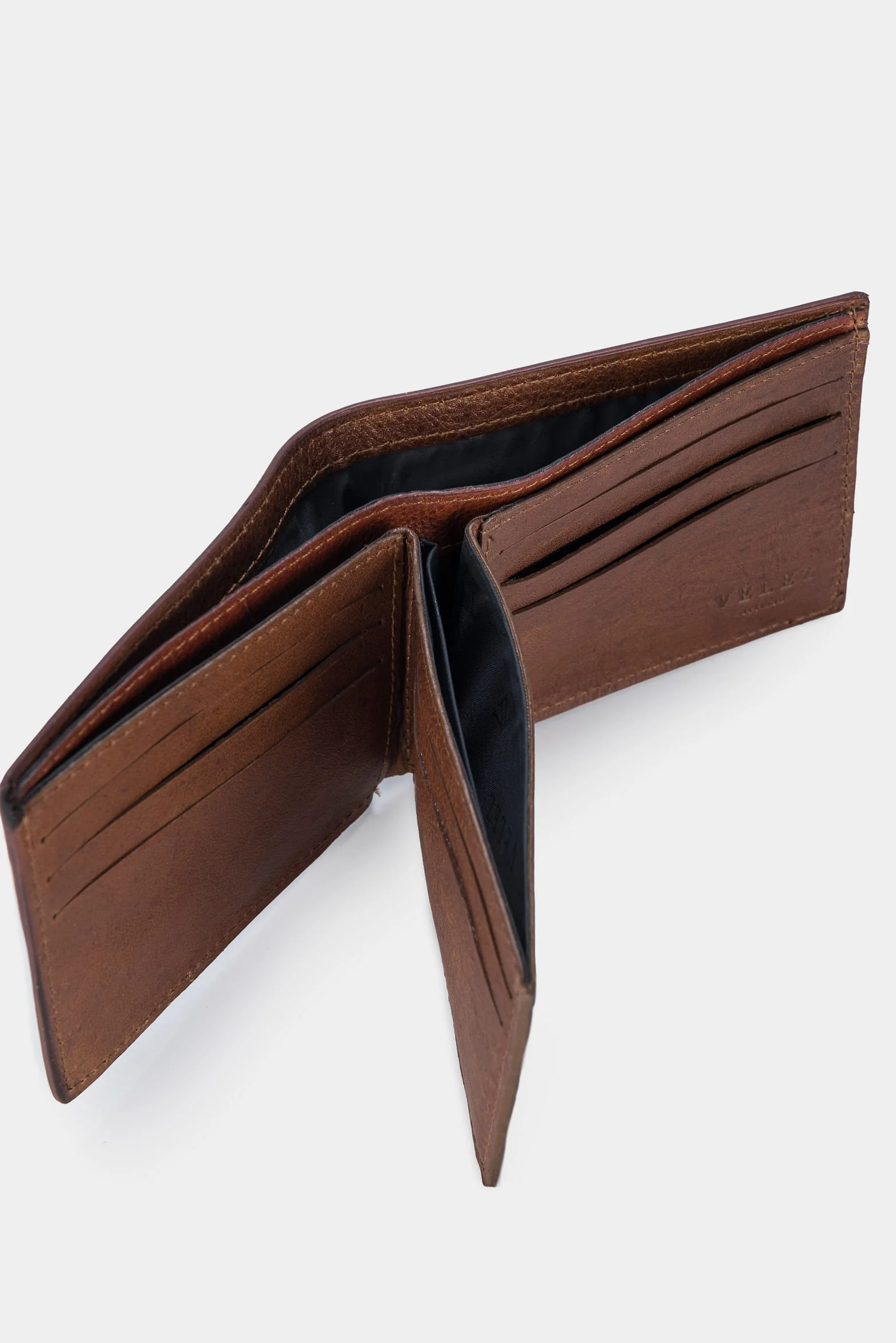Men’s Onyx Leather Multi-Compartment Wallet - Image 6