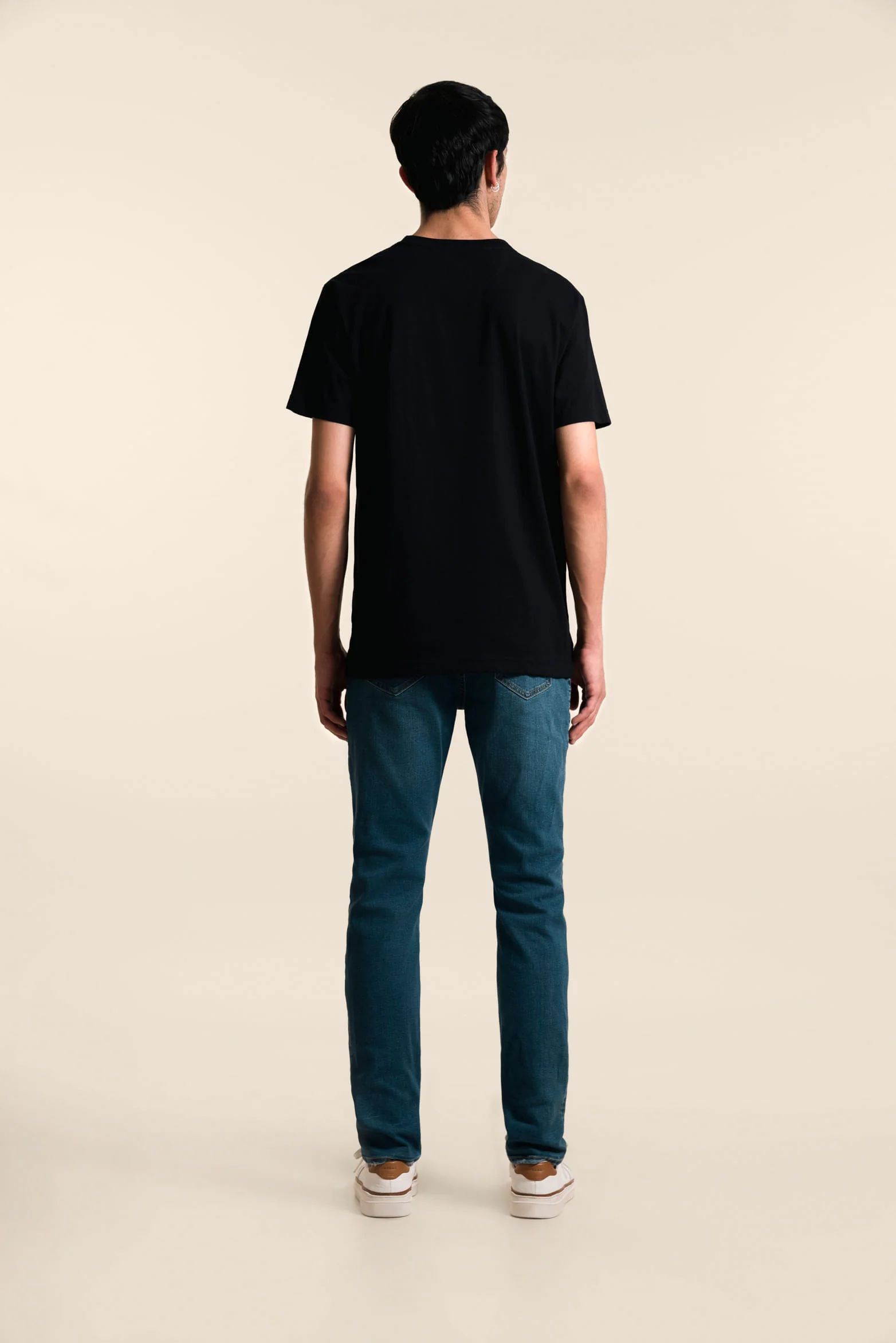 Men’s Peru Crew Neck Basic T-Shirt in Black Jersey - Image 5