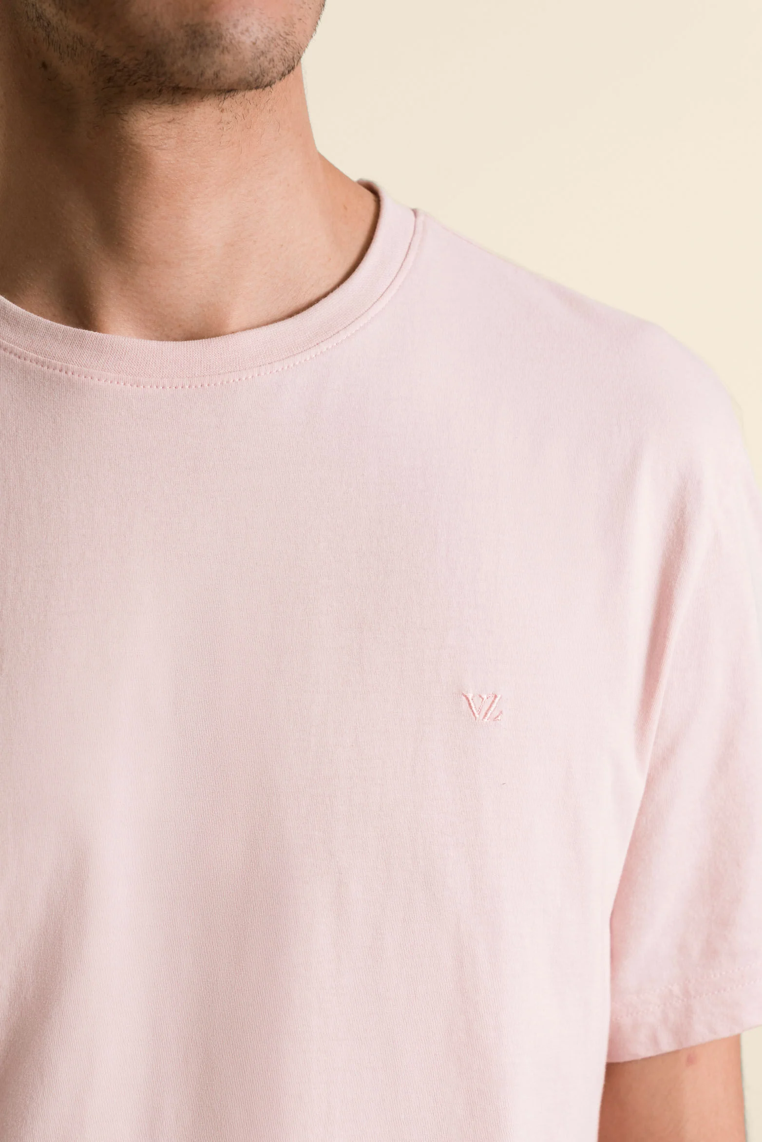Men’s Peru Crew Neck Basic T-Shirt in Pink Jersey - Image 2