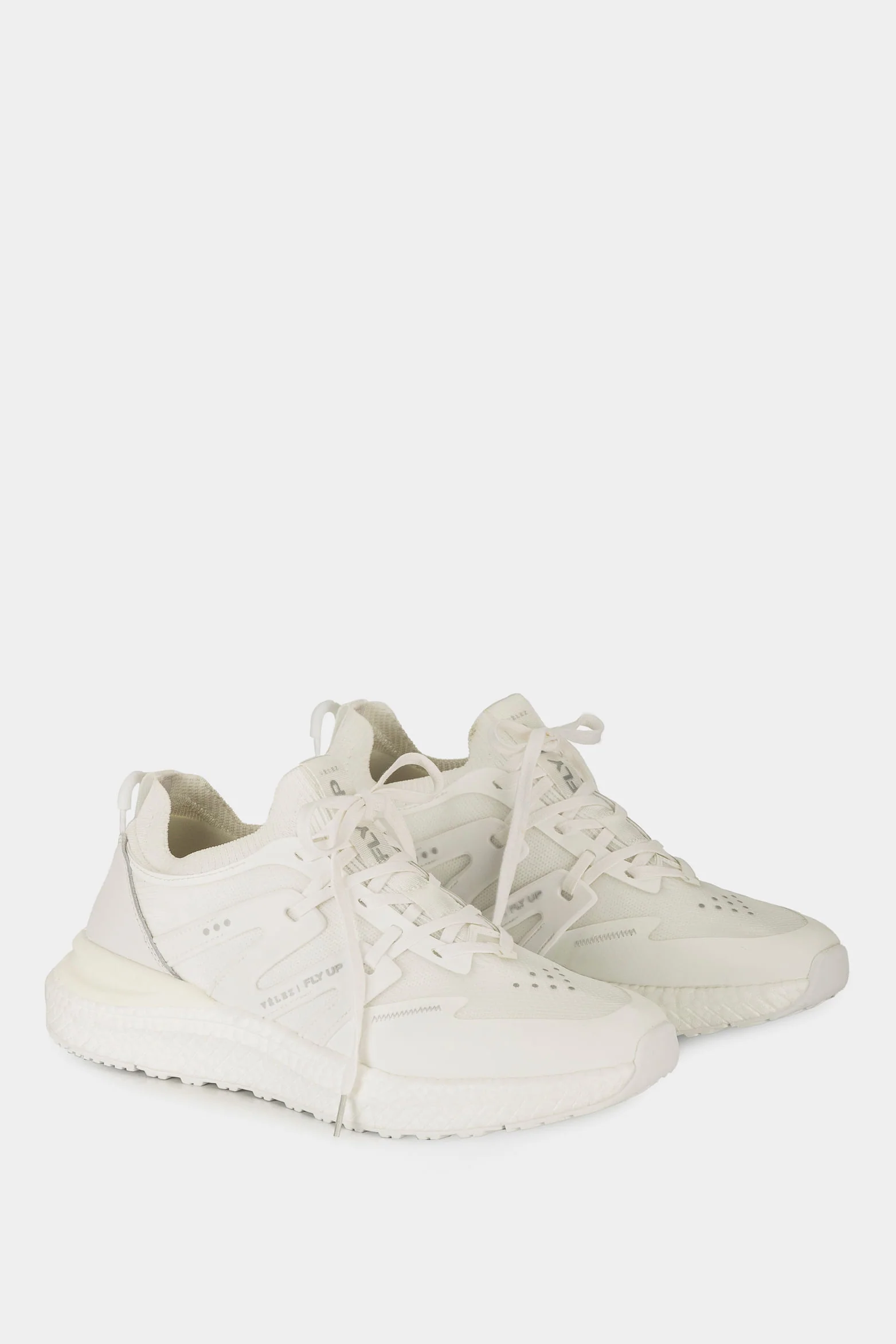 Men’s Retro Fly Up Sneakers in Tech Fabric - Image 2
