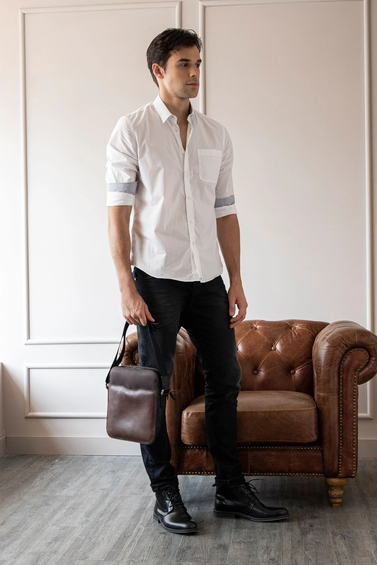 Men’s Reversible Leather Shoulder Bag - Image 2