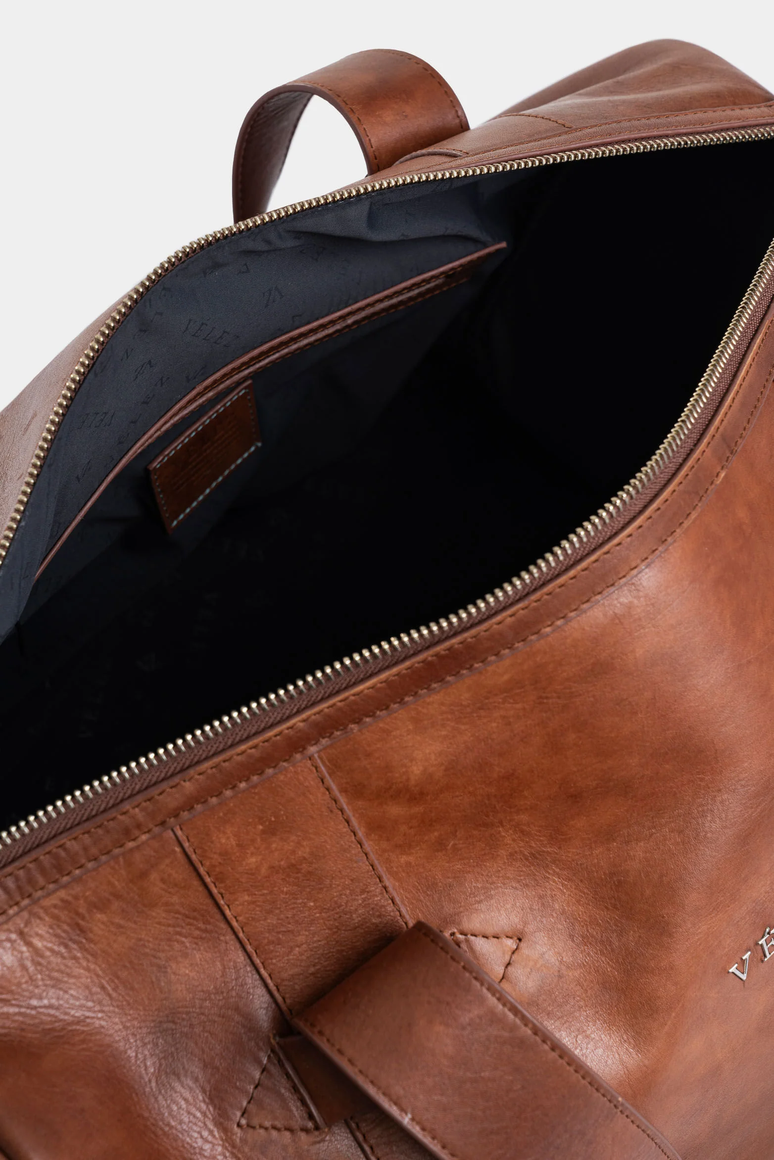Men’s Satchel bag Esencial 2 Leather Bag Aged Effect - Image 5