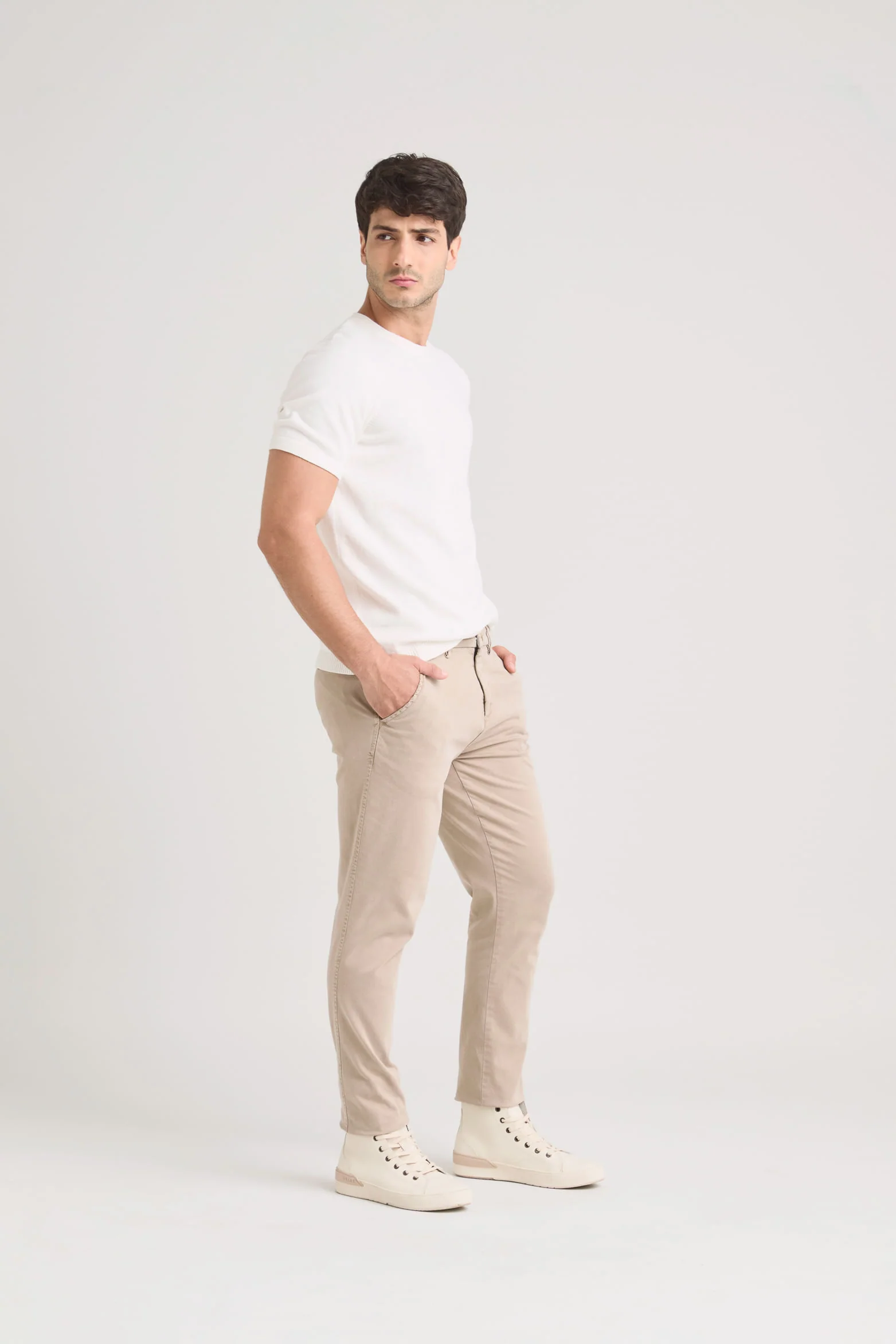 Men’s Semi-fitted Italian Chino - Image 3
