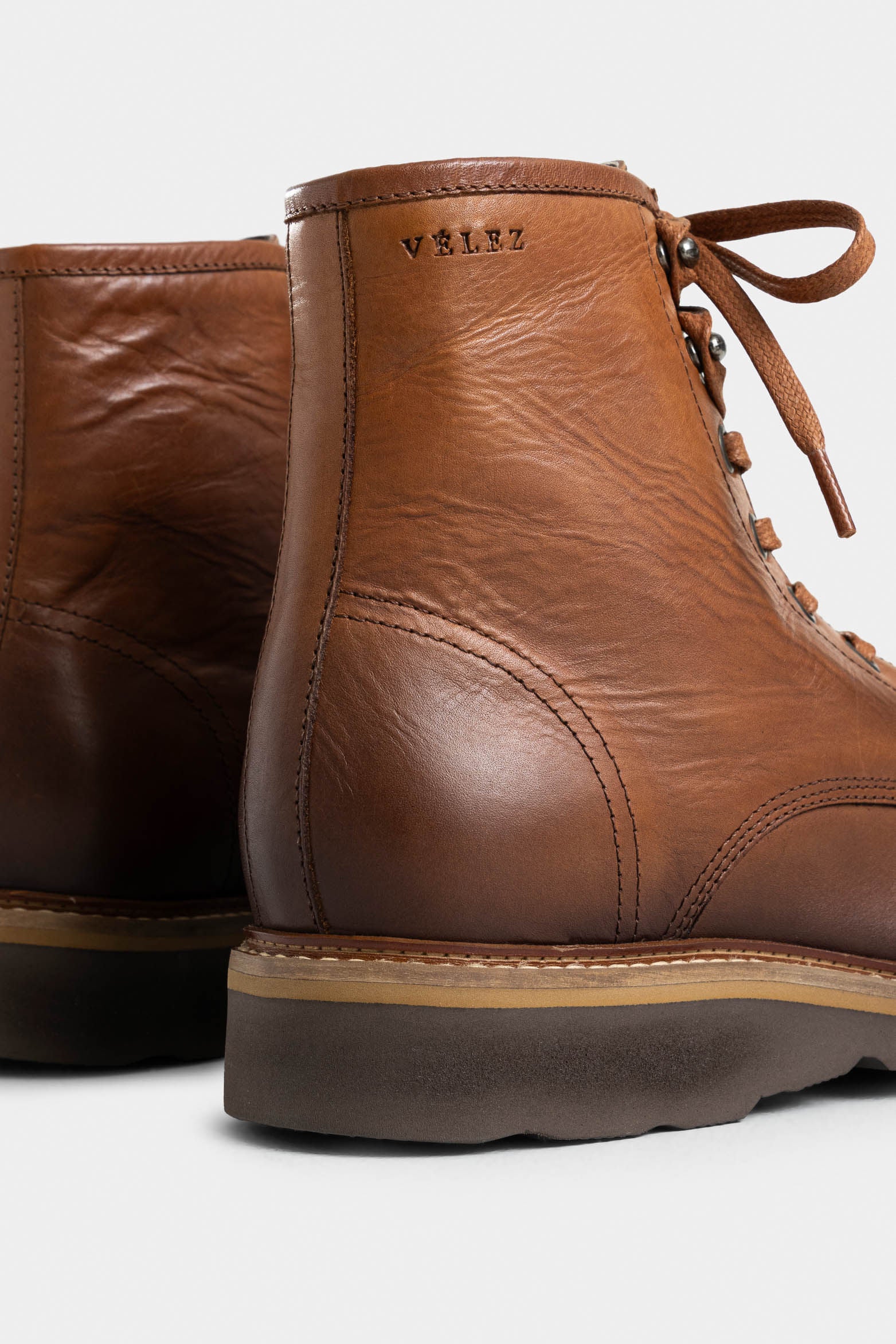 Men's Luster Leather Boots with Aged Effect - Image 5