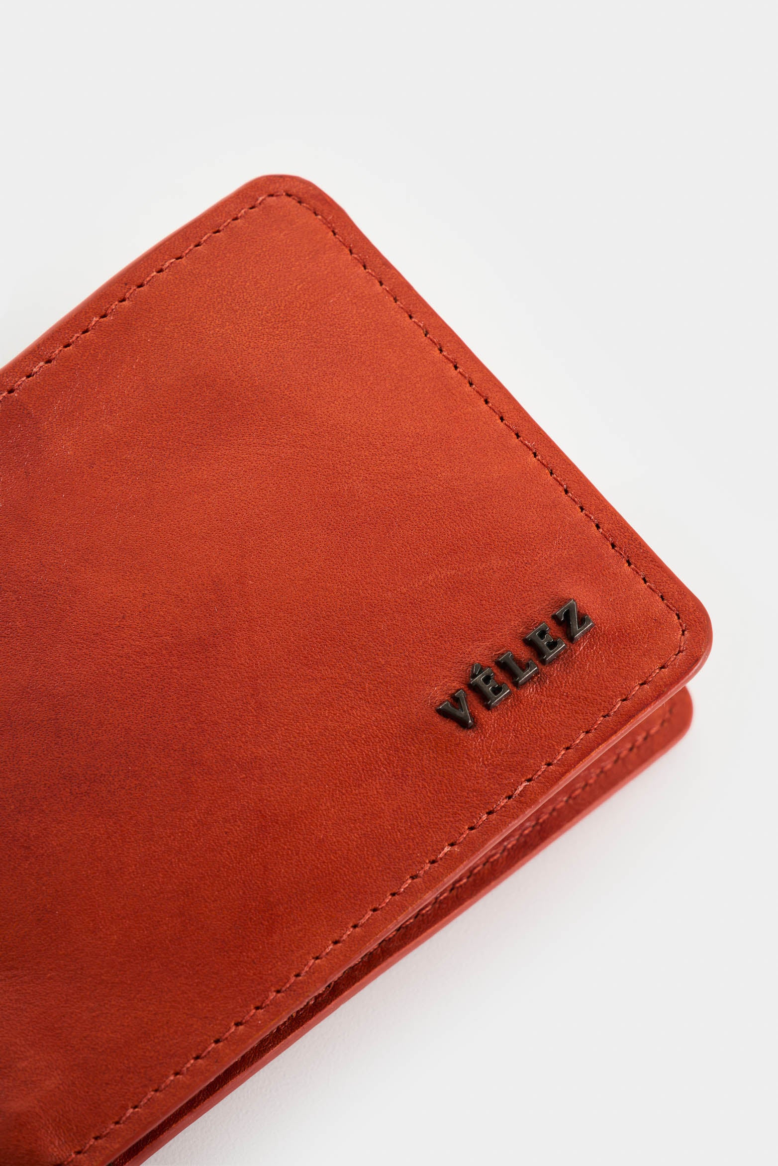 Men's Oasis Leather Wallet with Contrast Detail - Image 4