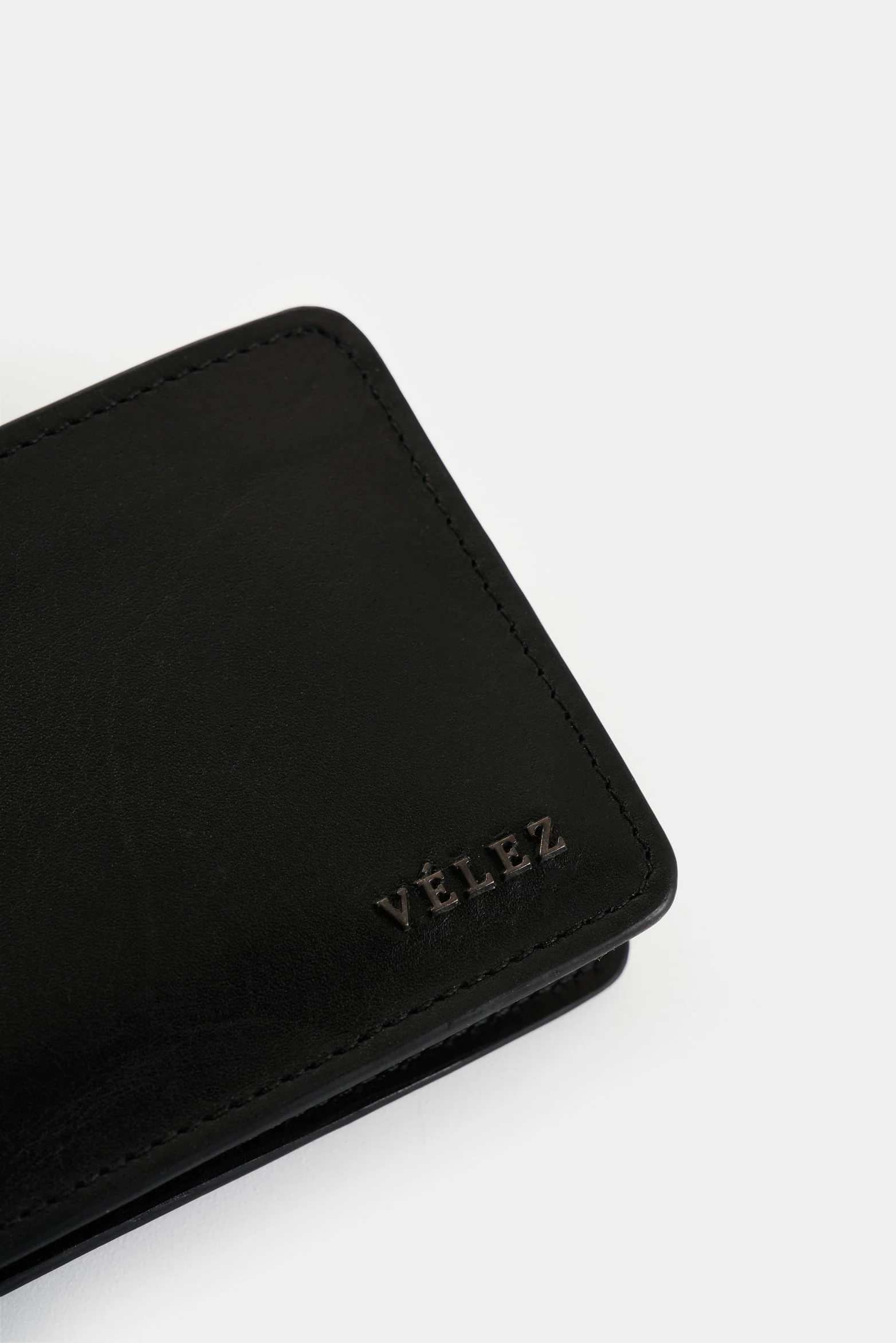 Men's Oasis Leather Wallet with Contrast Detail - Image 4