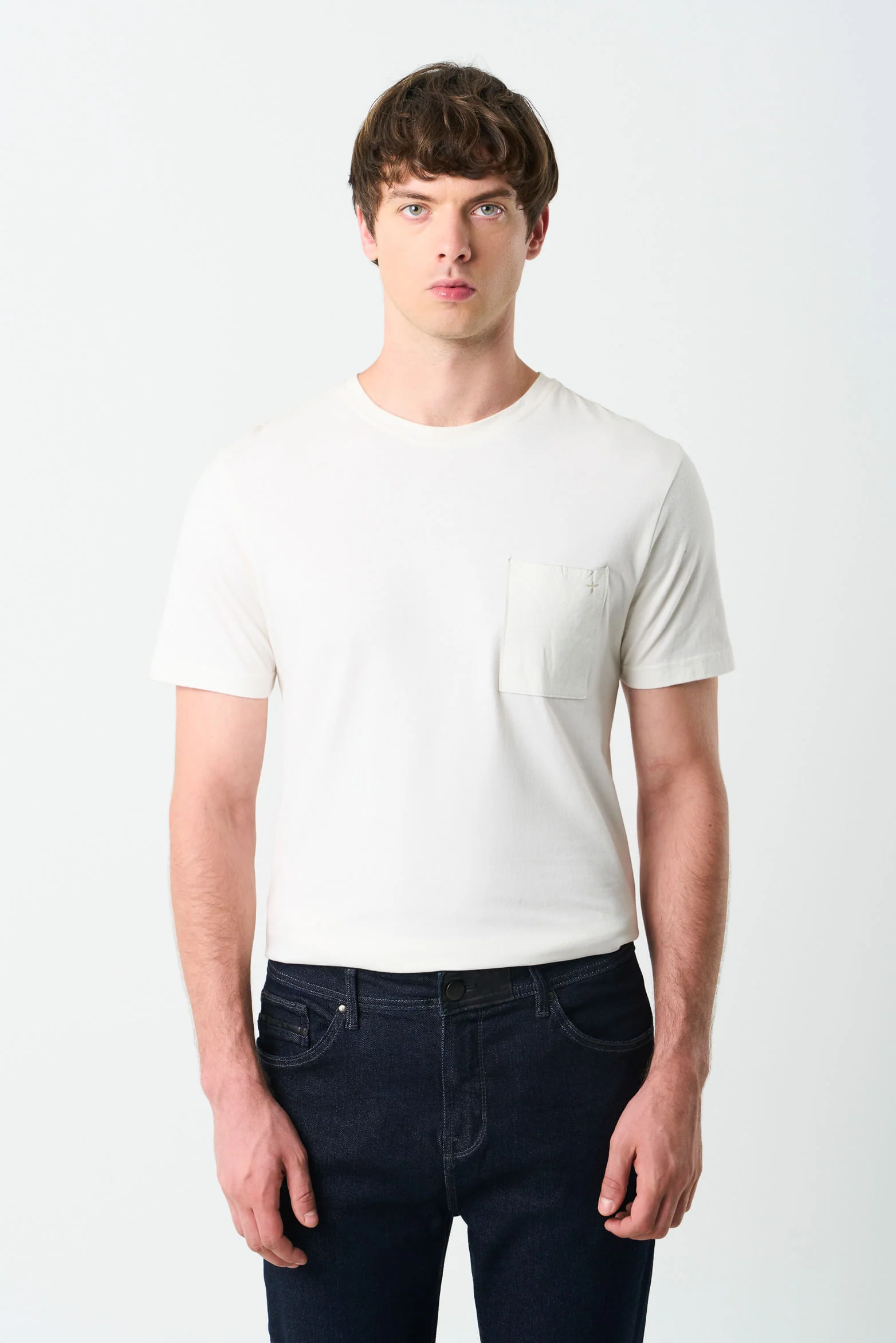 Men's semi-fitted obi jean with leather detail - Image 4