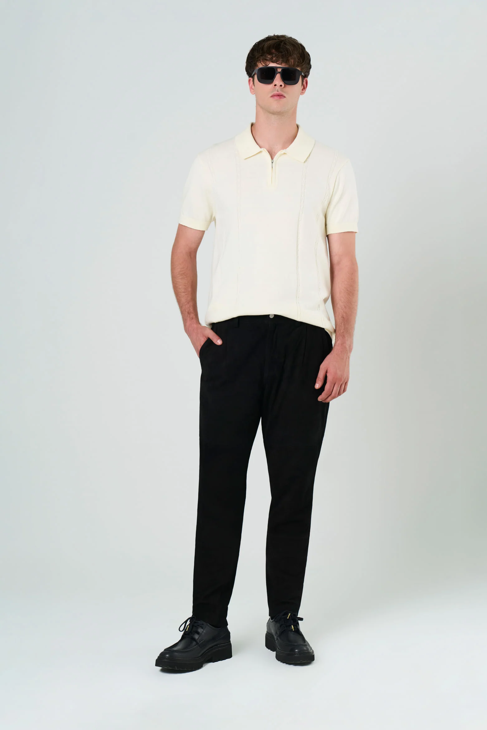 Men's Semi-Fitted Short-Sleeved Tropical Polo - Image 4