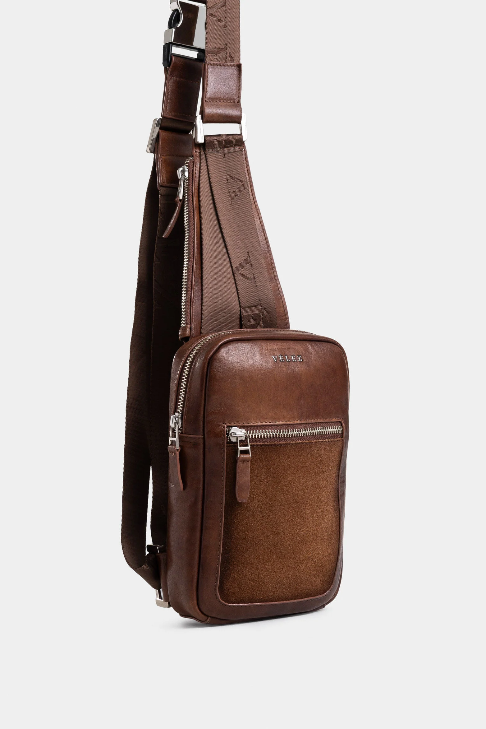 Mikeno 3 Aged Leather Hands-Free Bag for Men - Image 2