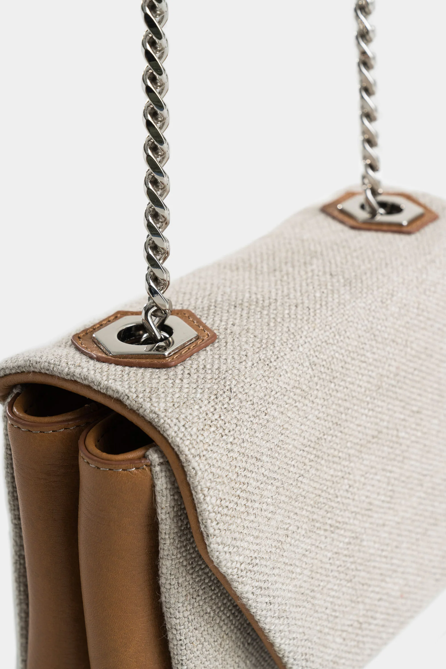 Mini Lili 2.0 Hands-Free Leather Bag with Hexagon Silhouette - Image 4