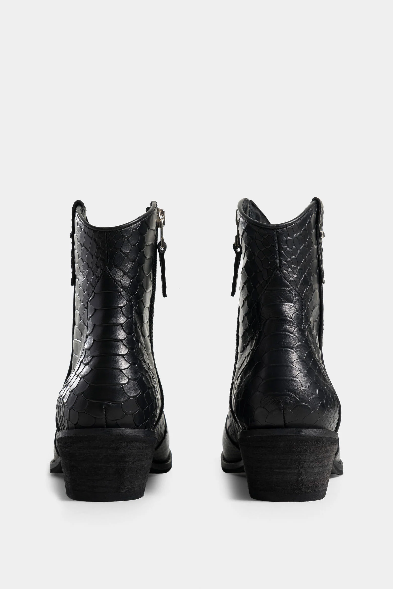 Mongui Leather Heeled Ankle Boots with Animal Plate for Women - Image 3