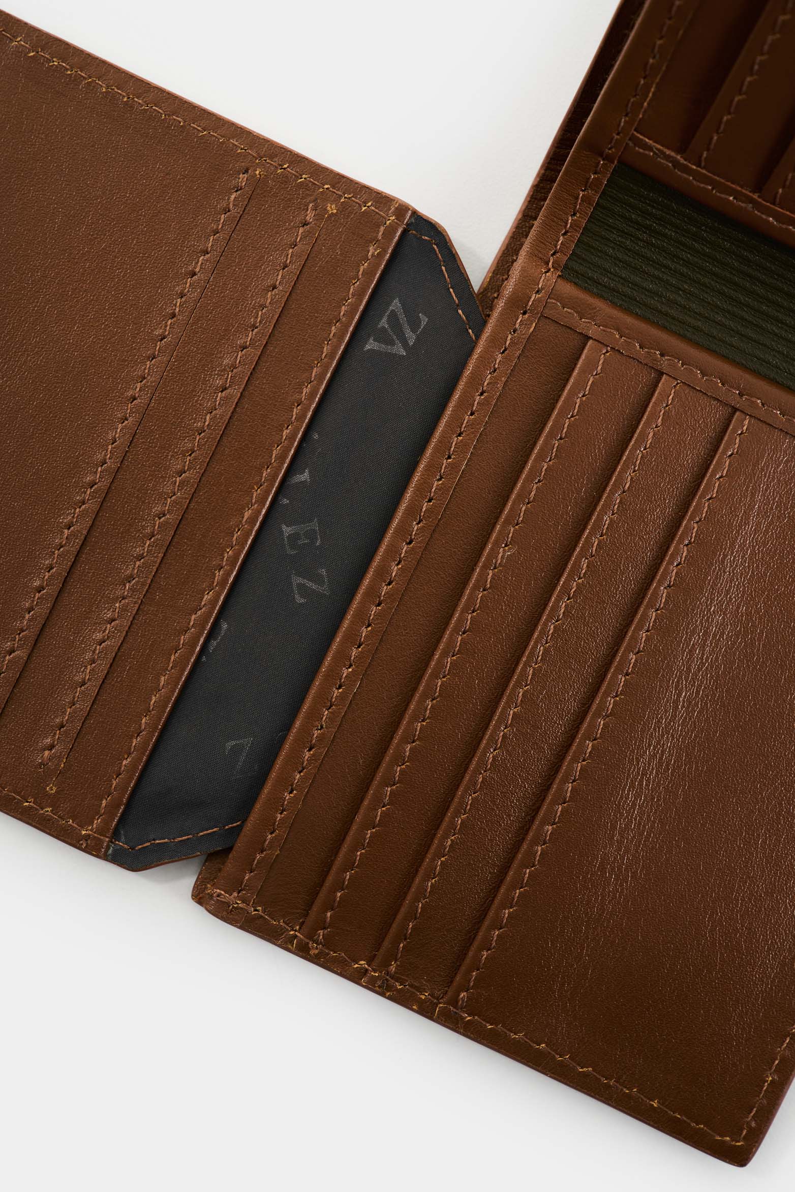 Nogal 2 leather wallet for men - Image 5