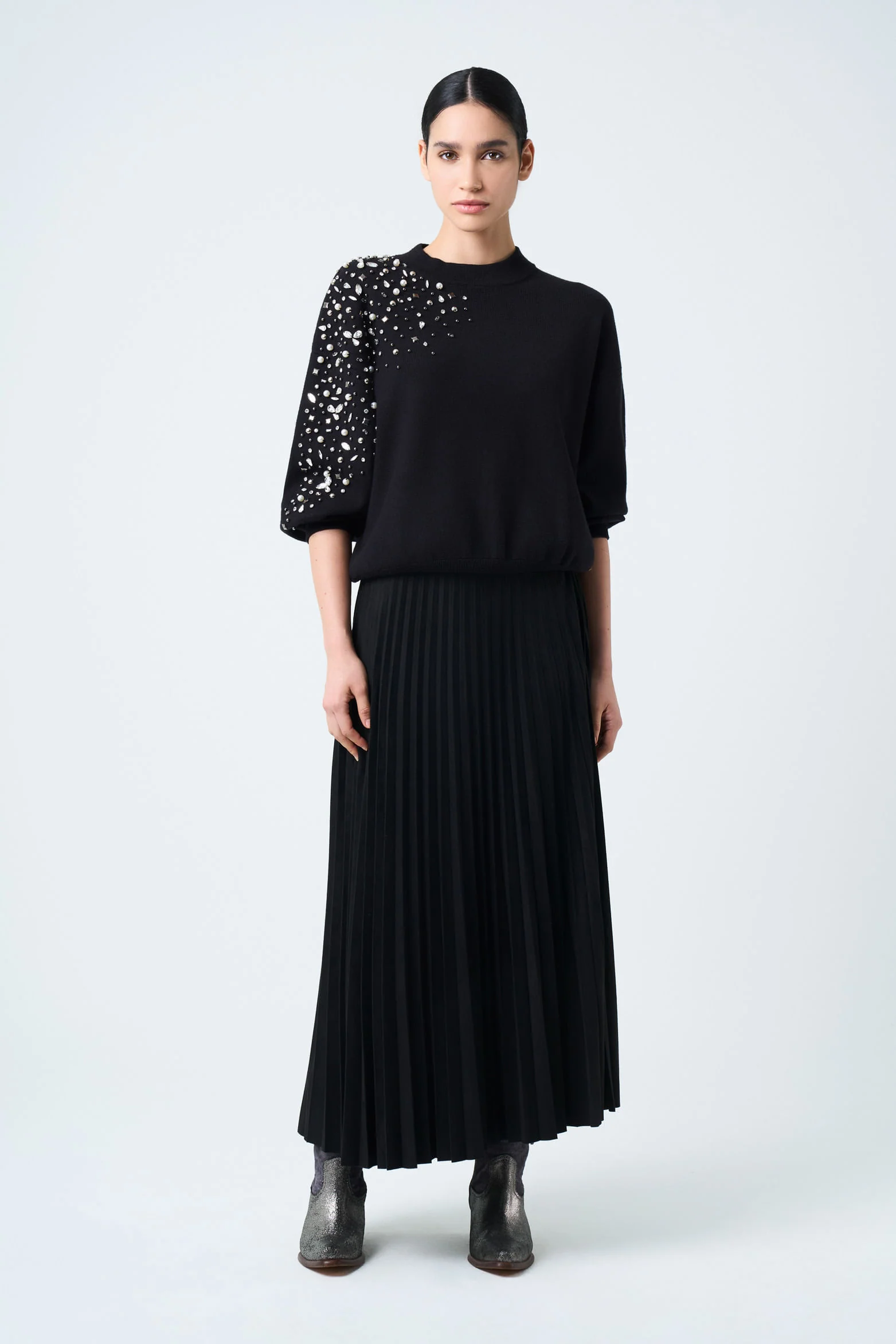 Ocaso knitted sweater for women with crystals - Image 4