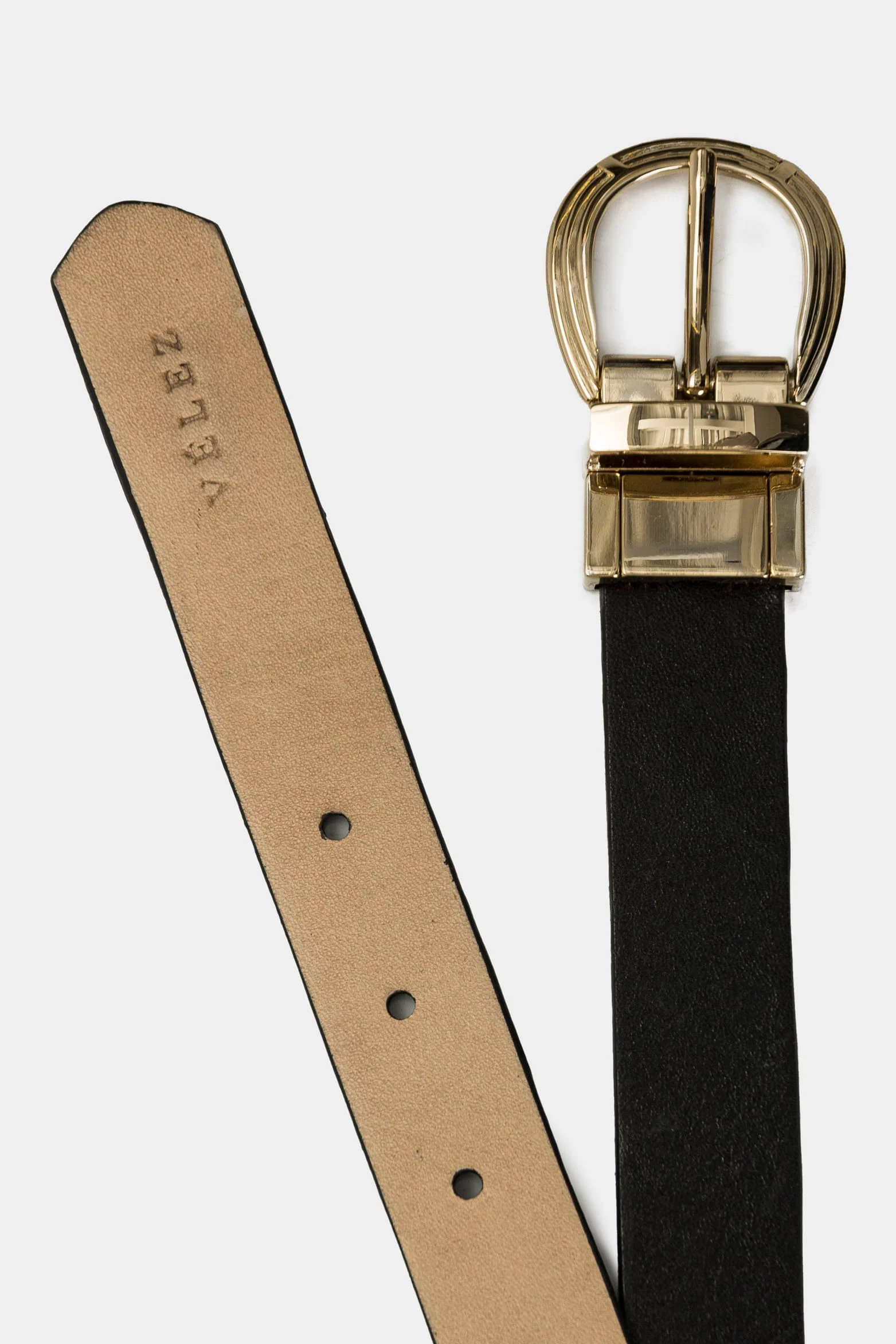 Reversible Textured Leather Belt - Timeless Basic - Image 2