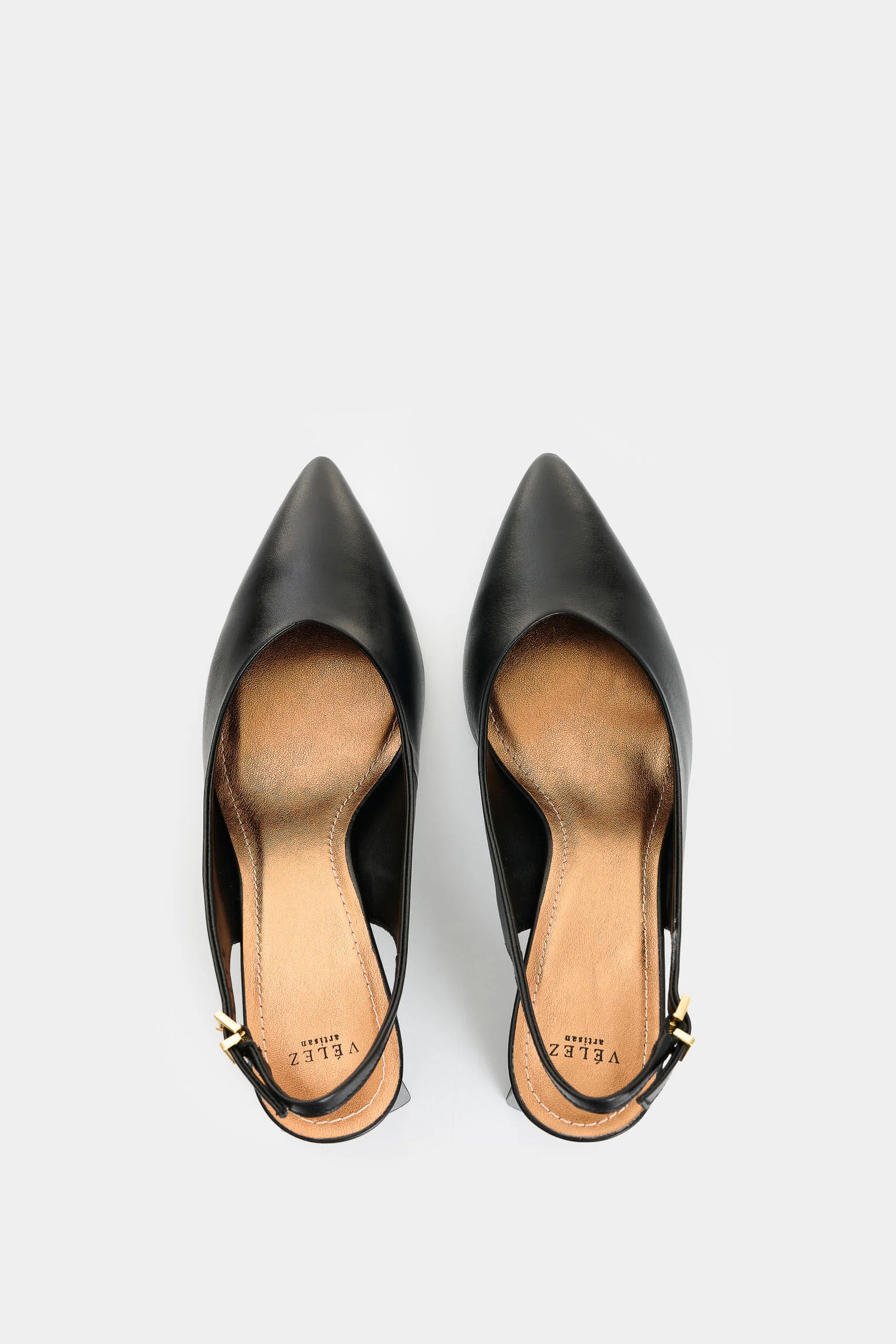 San Joaquin closed-toe leather heels for women with contrast detail - Image 4