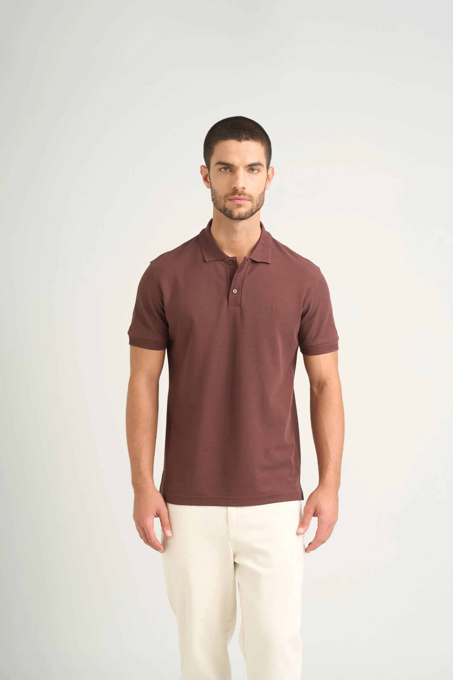 Semi-fit polo shirt for men with jacquard detail