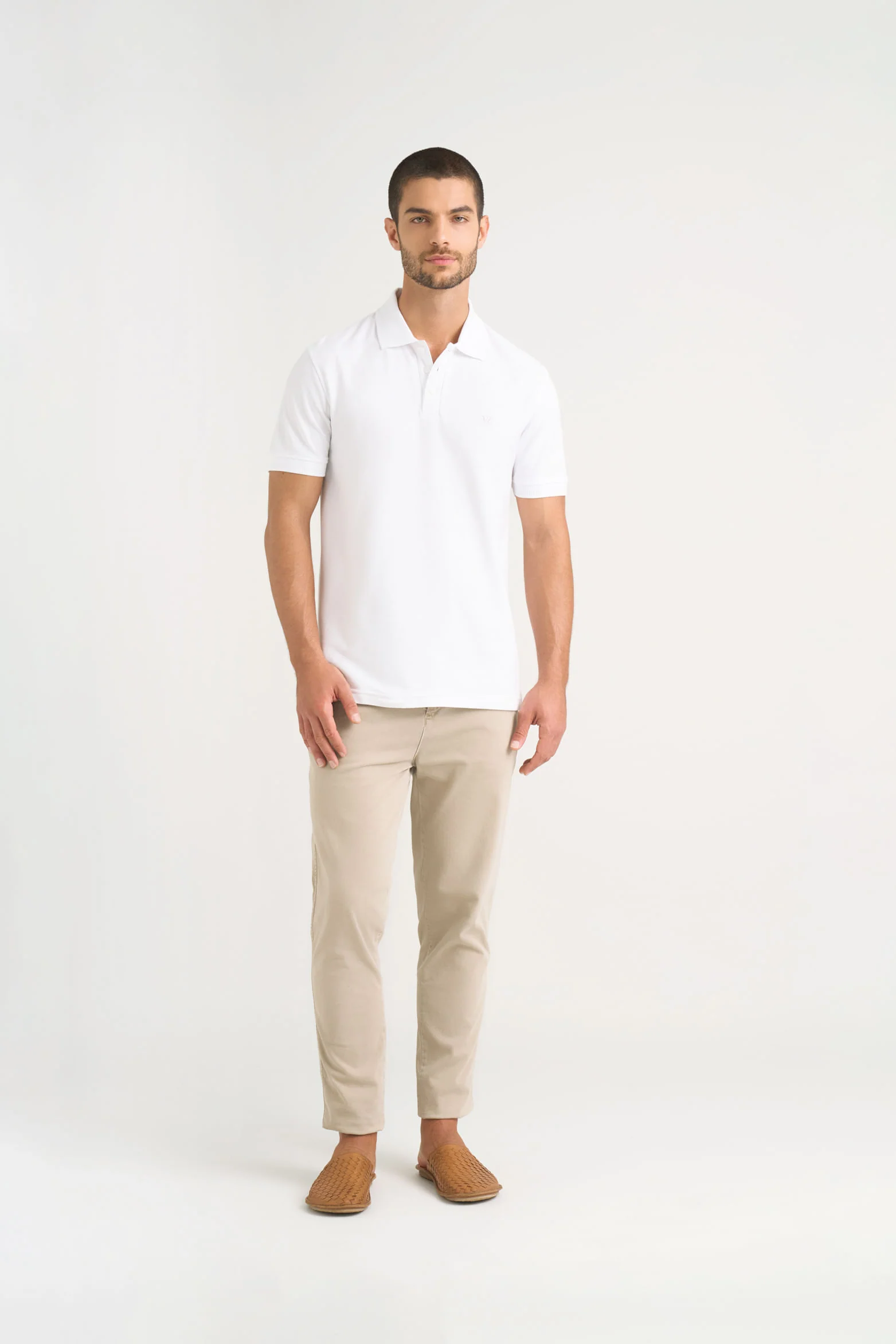 Semi-fit polo shirt for men with jacquard detail - Image 2