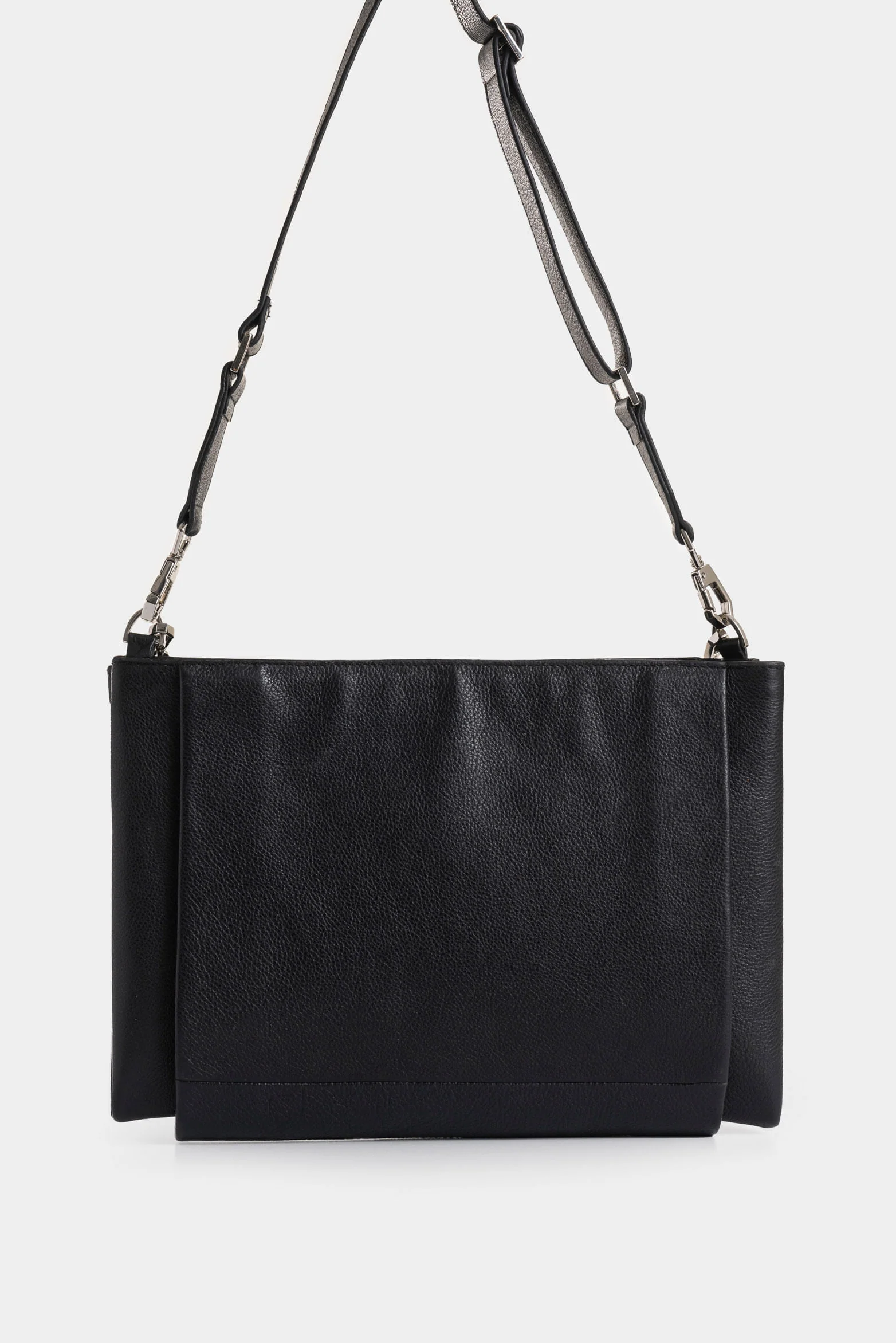 Shopping Gliceria leather bag for women with chain detail - Image 3