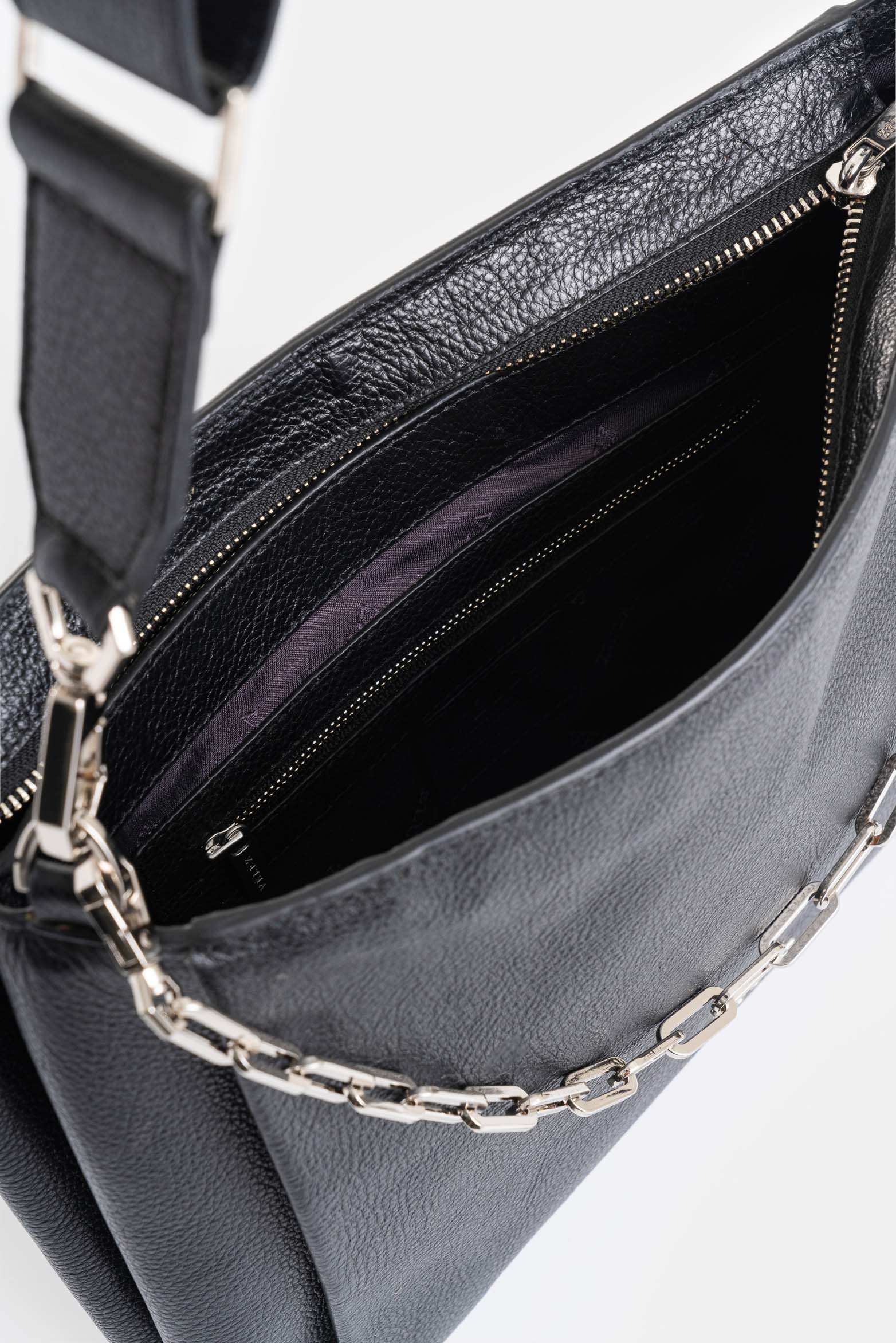 Shopping Gliceria leather bag for women with chain detail - Image 5