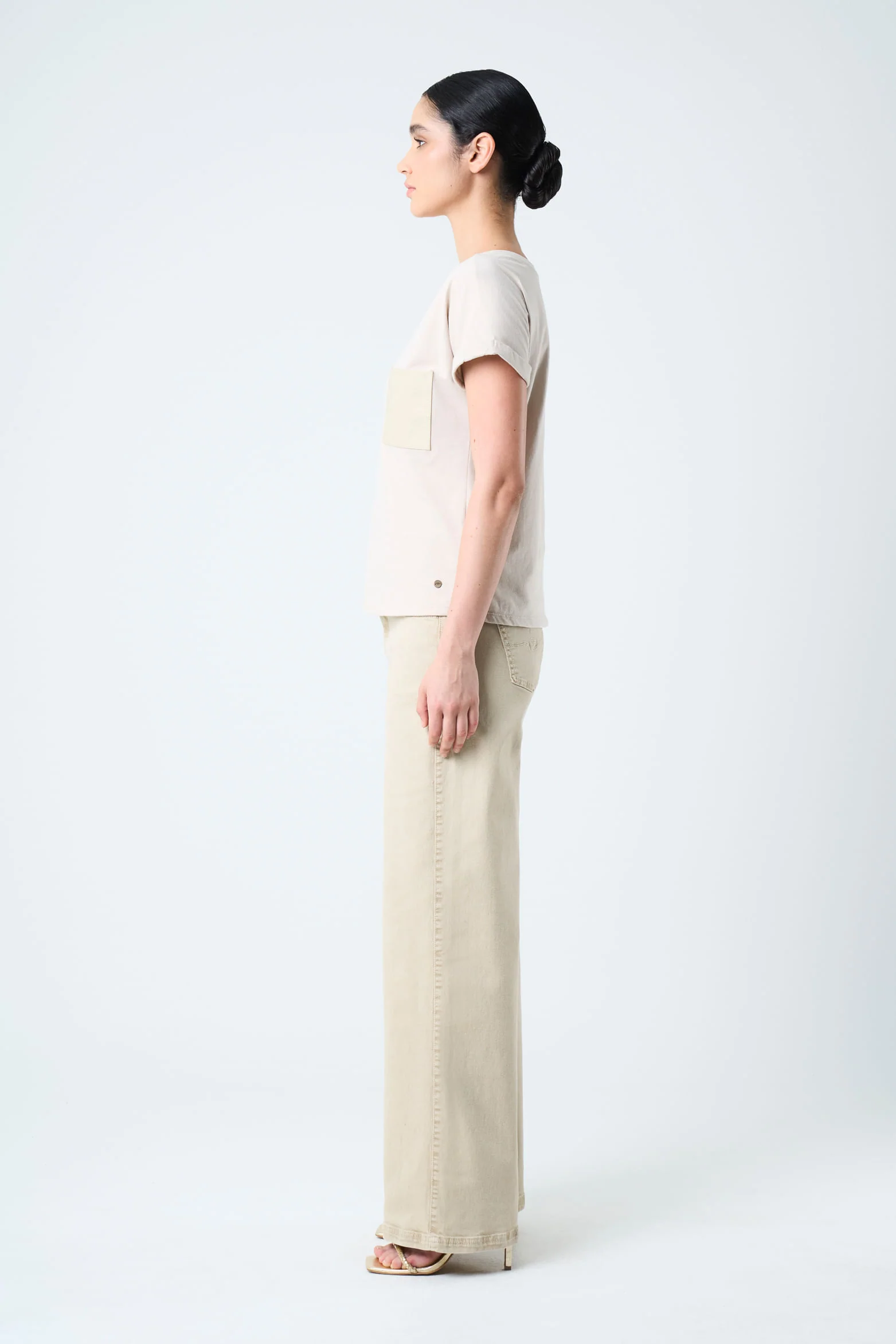 Short Sleeve T Shirt Leather Pocket - Image 2