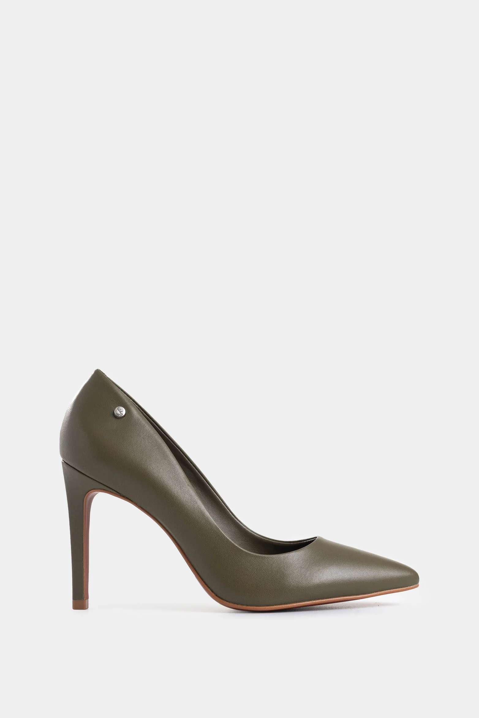 Smooth Leather Closed Toe Heels