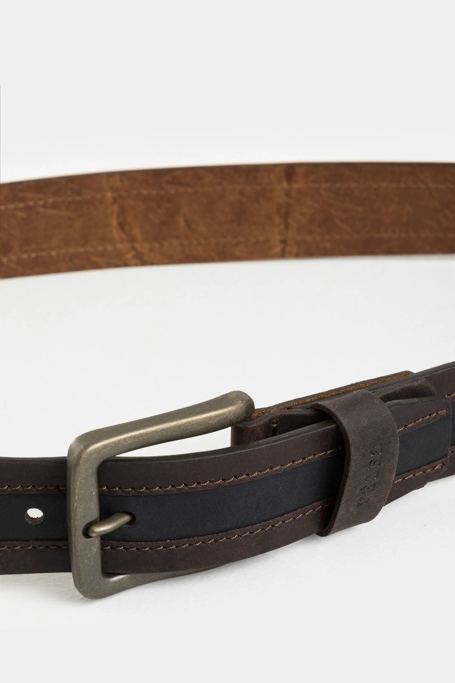 Soft Regular Leather Belt with Trapezoid Buckle for Men - Image 4