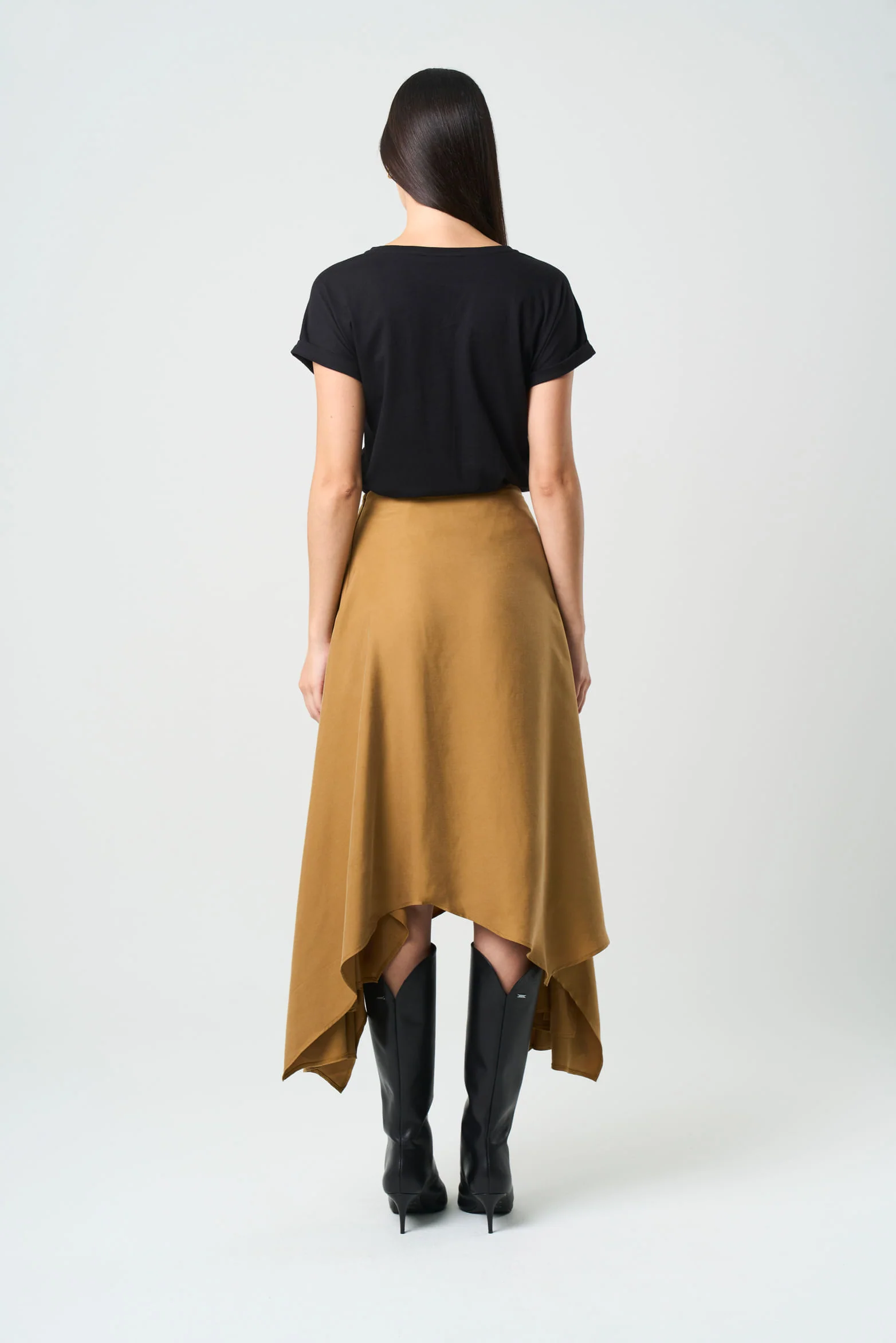 Soren Women's Asymmetrical Maxi Skirt - Image 3