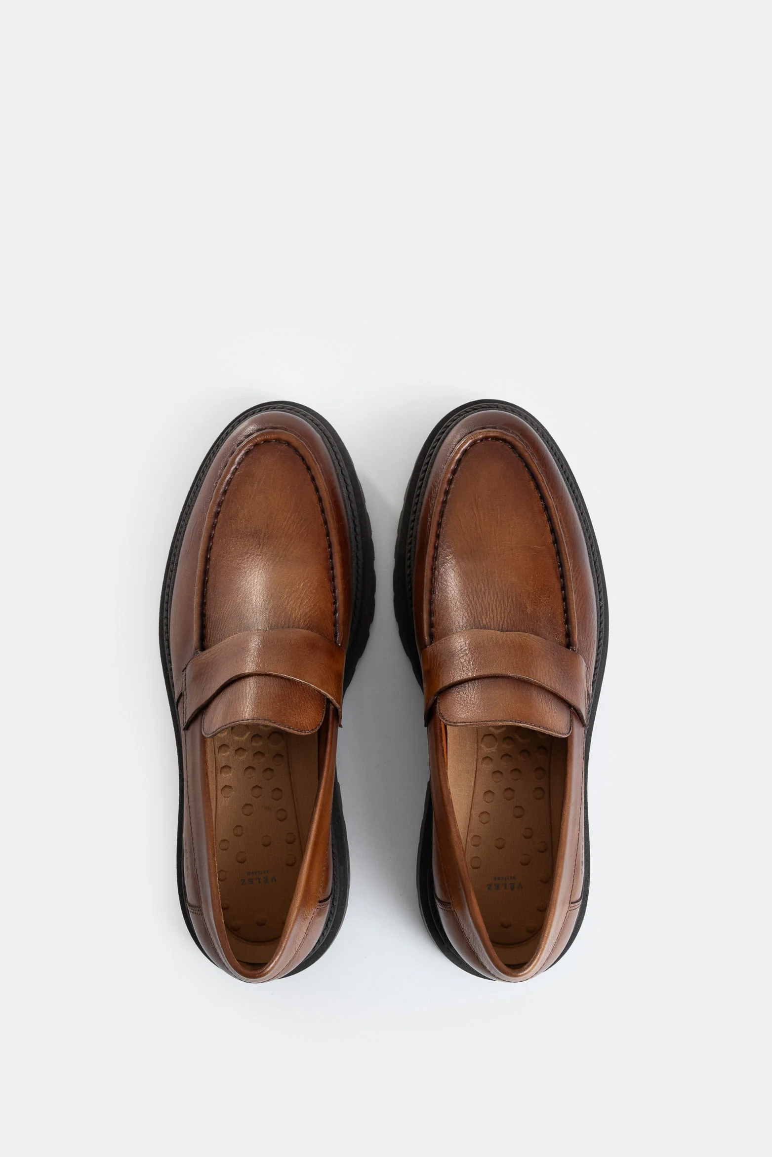 Sunny Leather Loafers for Women with Mask Detail - Image 4