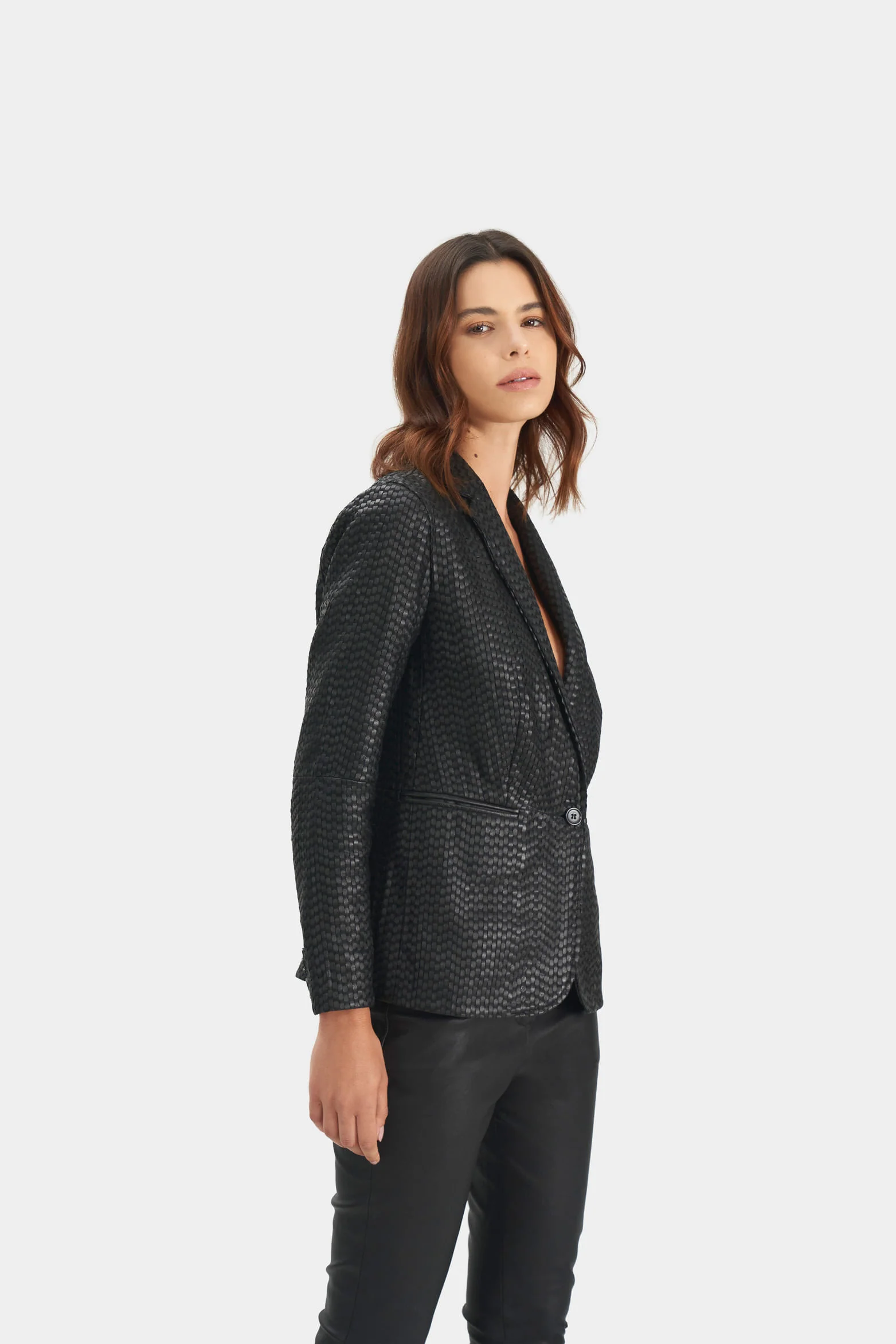 Tatacoa woven leather blazer for women straight fit - Image 3