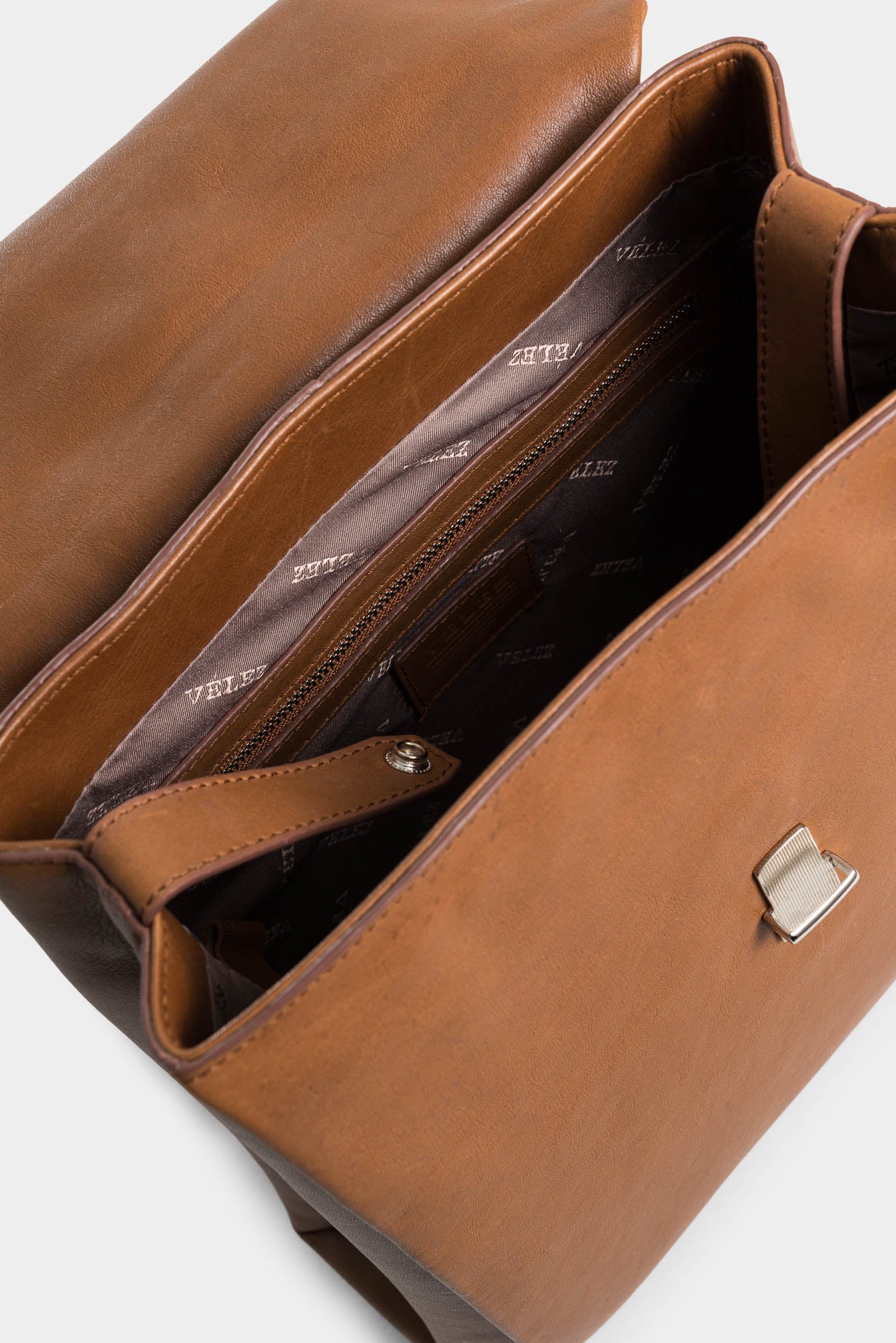 Thalia Leather Backpack for Women with Hexagonal Silhouette - Image 5