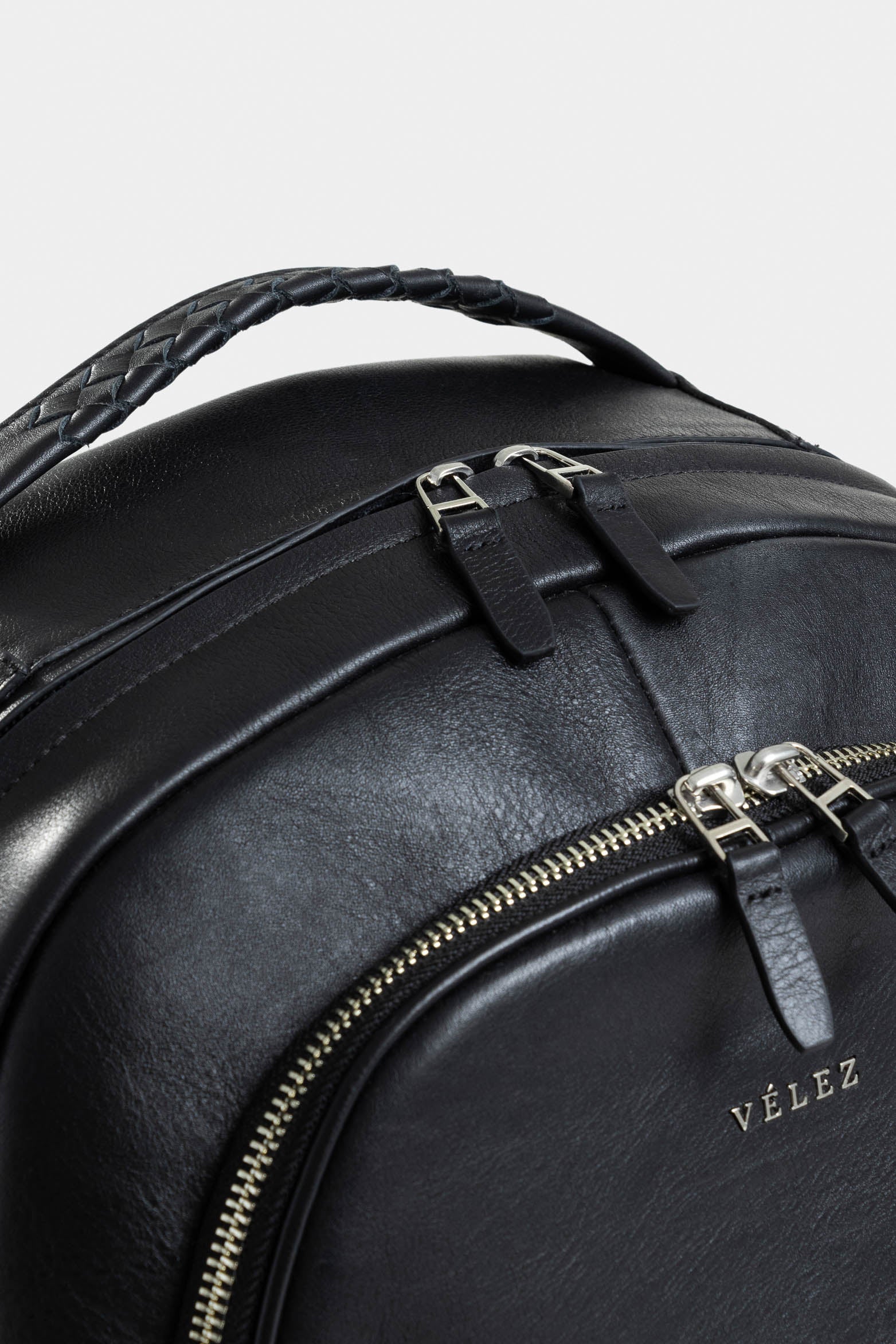 Tropical Escape 2.0 Leather Backpack for Men with Side Pocket - Image 4