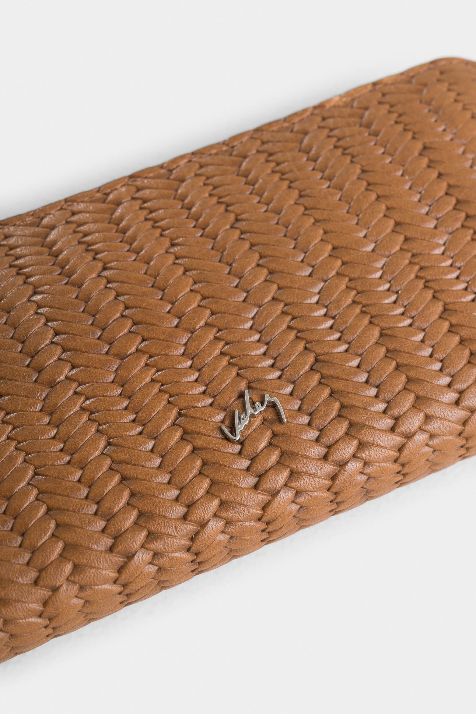 Tulle Leather Checkbook Holder for Women with Basketweave Embossing - Image 4