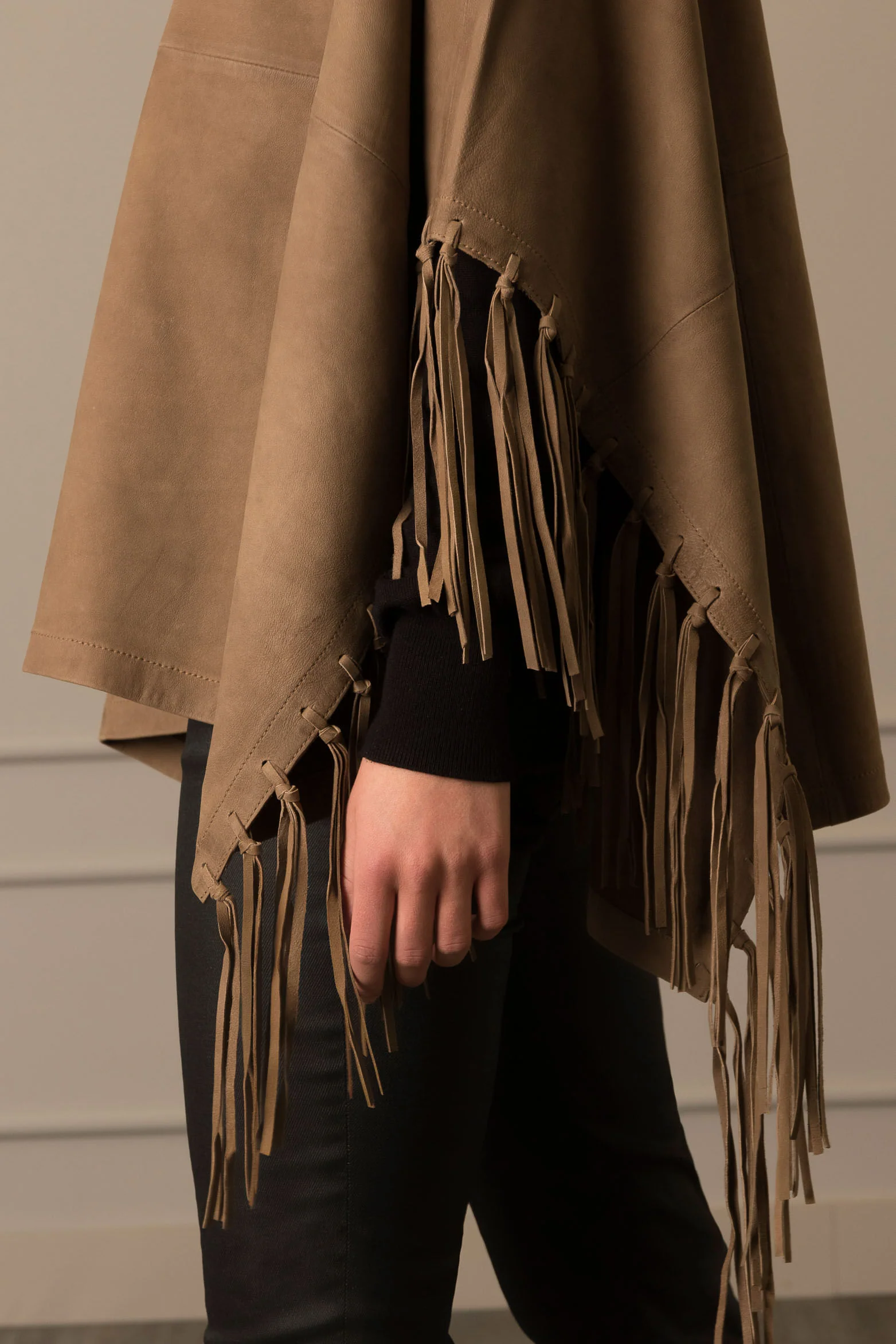 Women’s Athena Poncho in Tobacco Leather with 3/4 Sleeve - Image 4