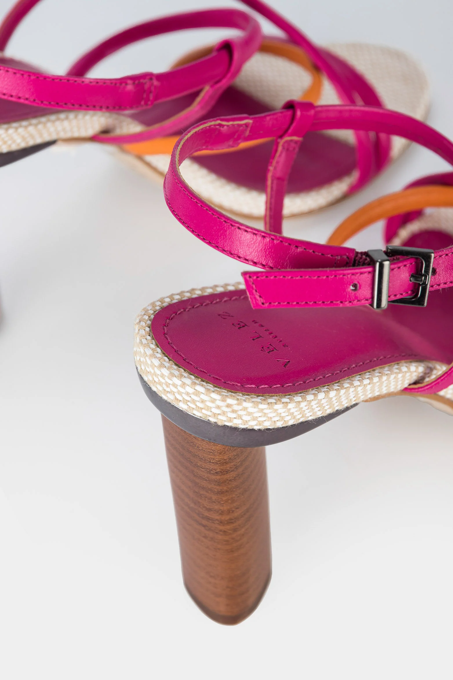Women’s Daca Heeled Sandals in Fuchsia Leather with Seamless Straps - Image 5