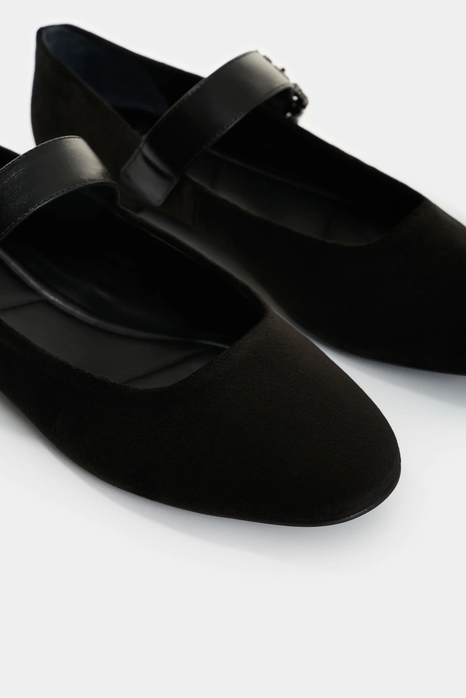Women’s Elia Velvet Ballet Flats - Image 5