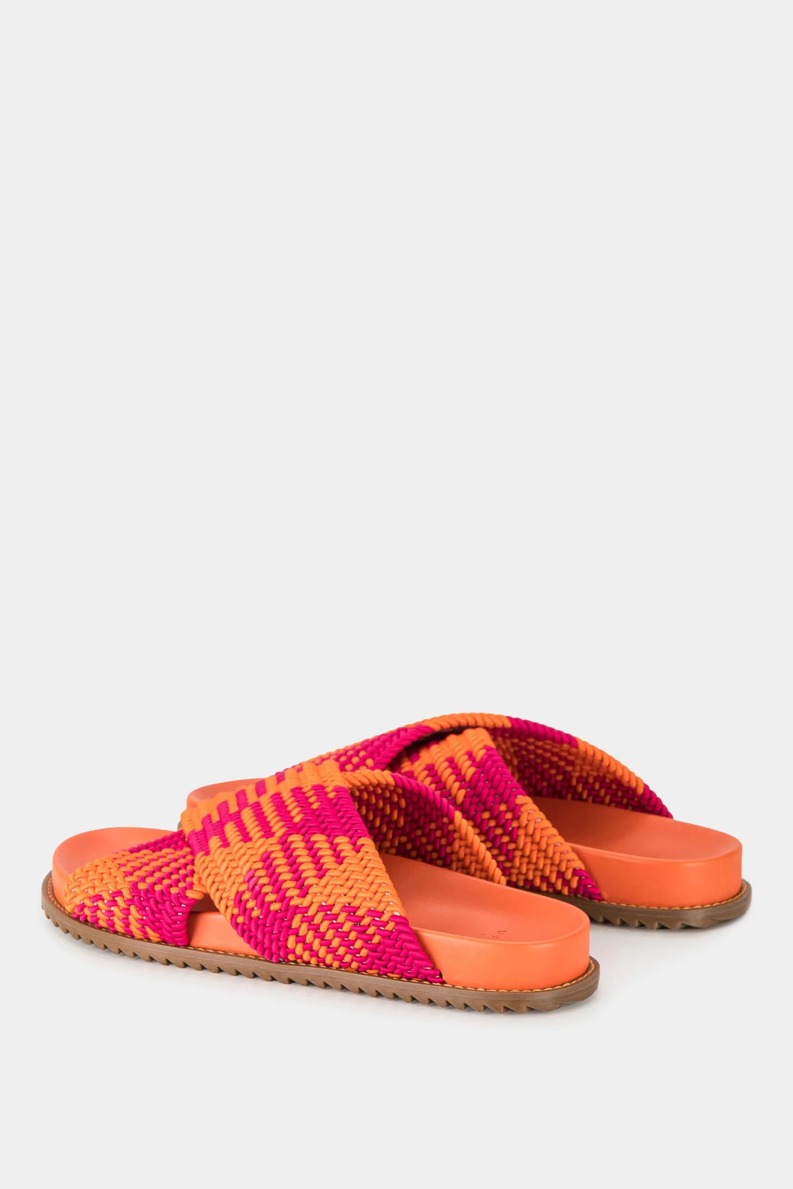 Women’s Flat Leather Sandals with Elastic and Handcrafted Fabric - Image 3