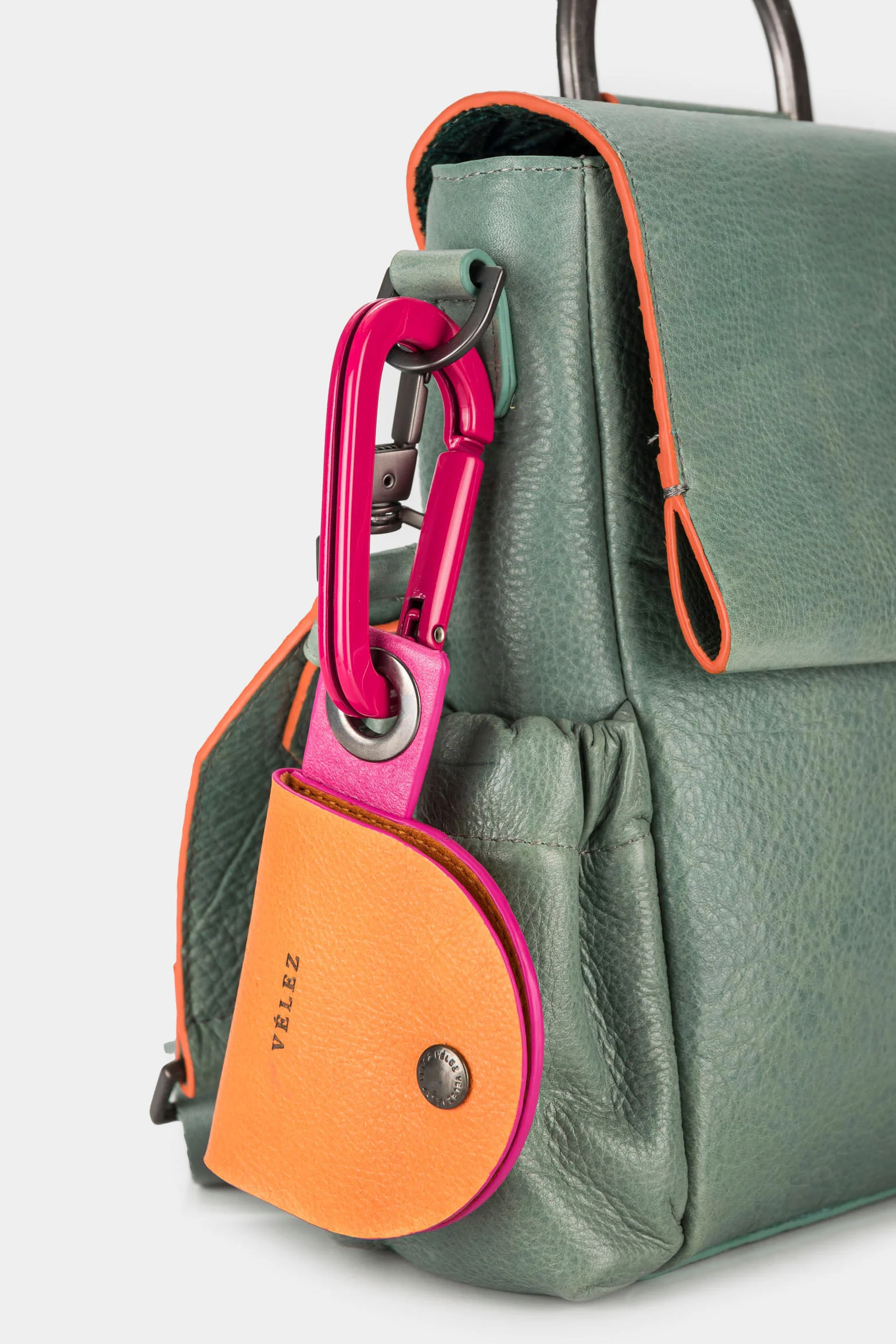 Women’s Fuerteventura Shoulder Bag/Backpack in Leather - Image 6