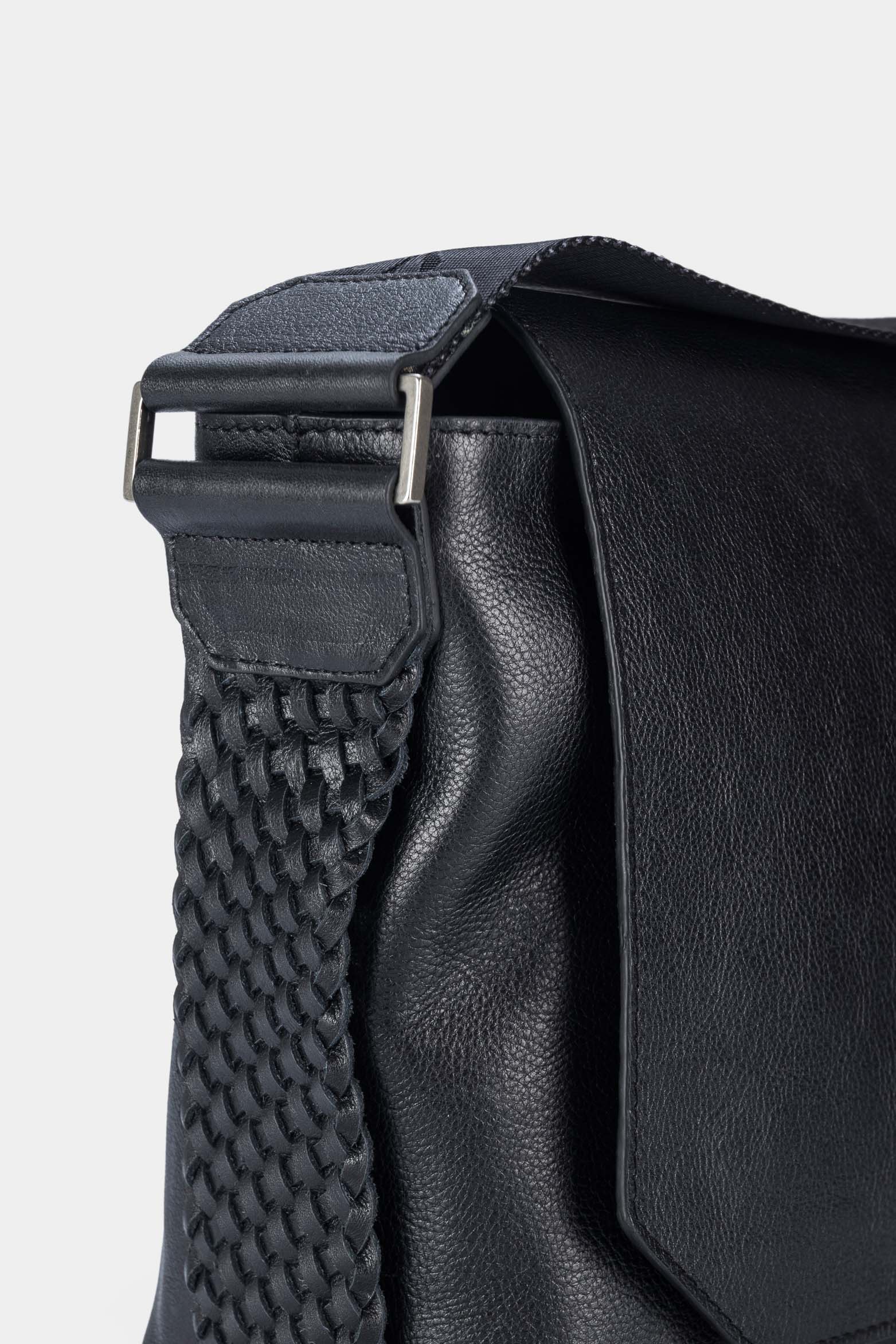 Women’s Jupiter Shoulder Handbags in Leather with Woven Detail - Image 5