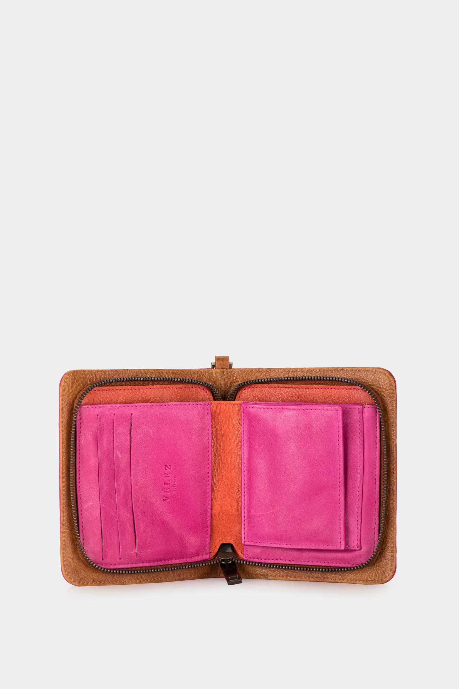 Women’s Kubor Leather Wallet with Wrist Strap - Image 2