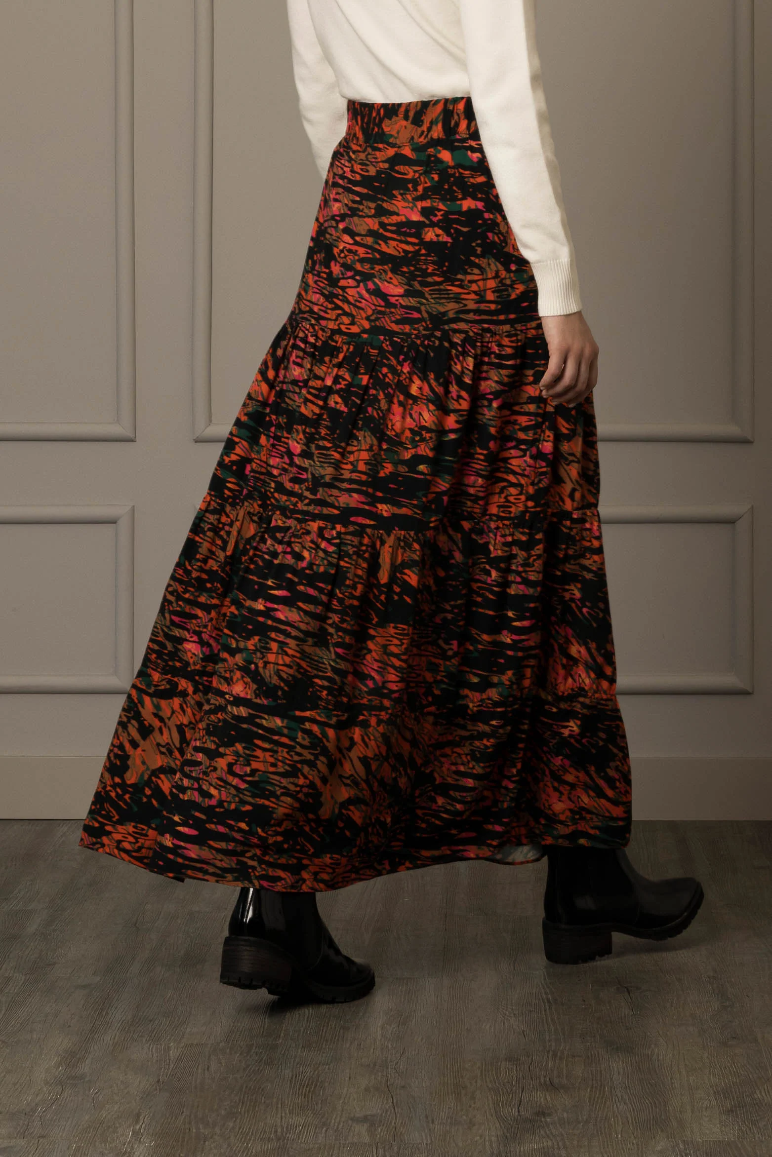 Women’s Lumini Maxi Skirt in Multicolor Flat Woven Fabric with Abstract Print - Image 4