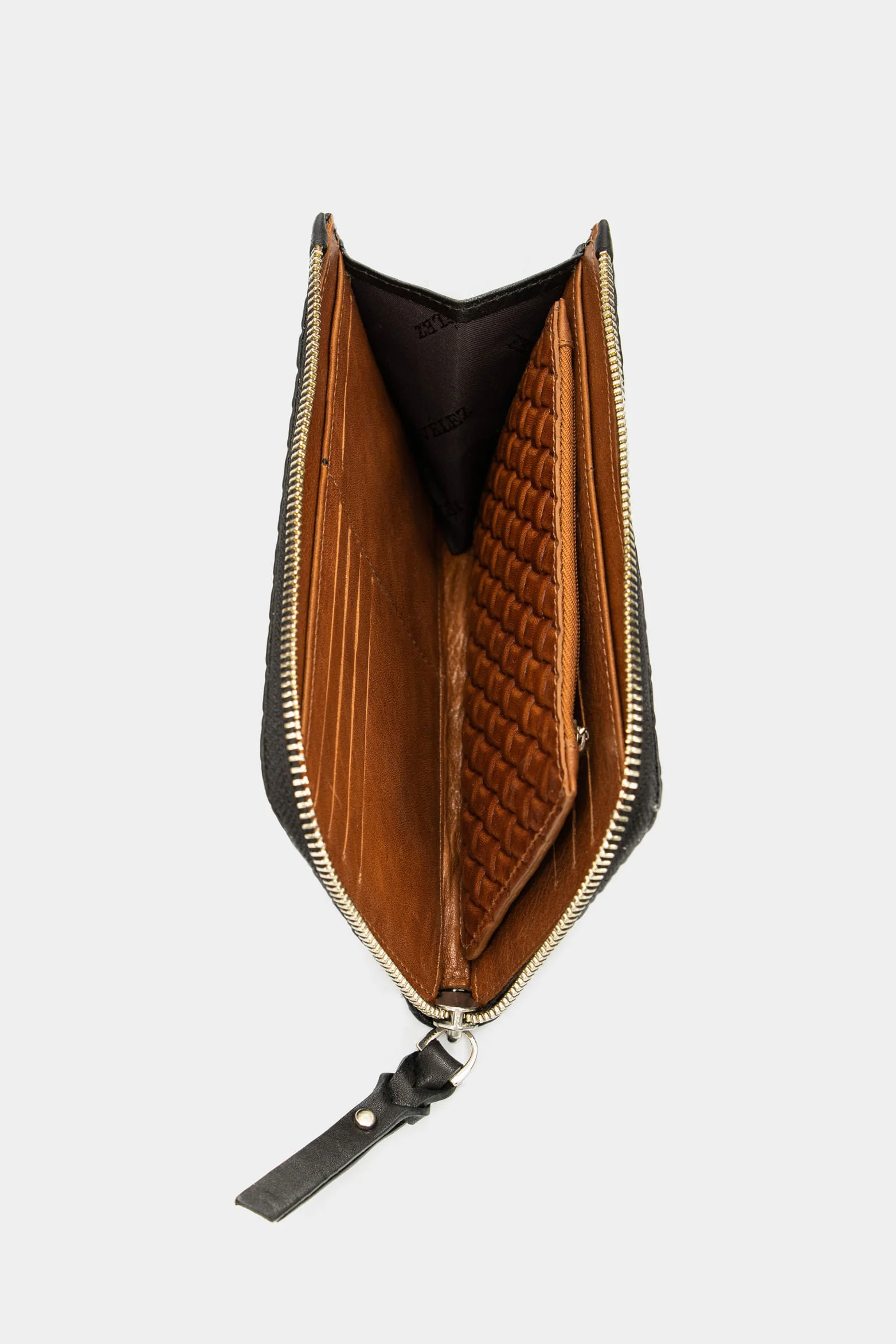Women’s Moss Wallet in Embossed Black Leather with Woven Look - Image 2