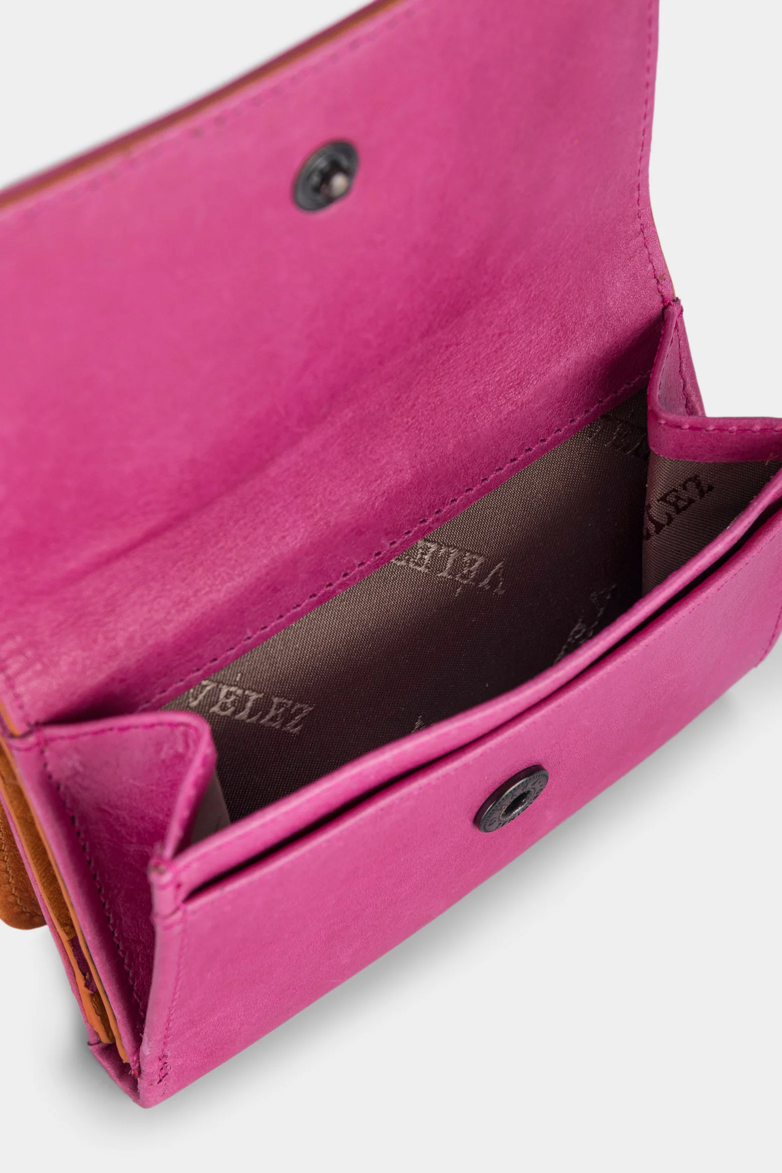 Women’s Multipurpose Small Wallet in Fuchsia Leather - Image 5