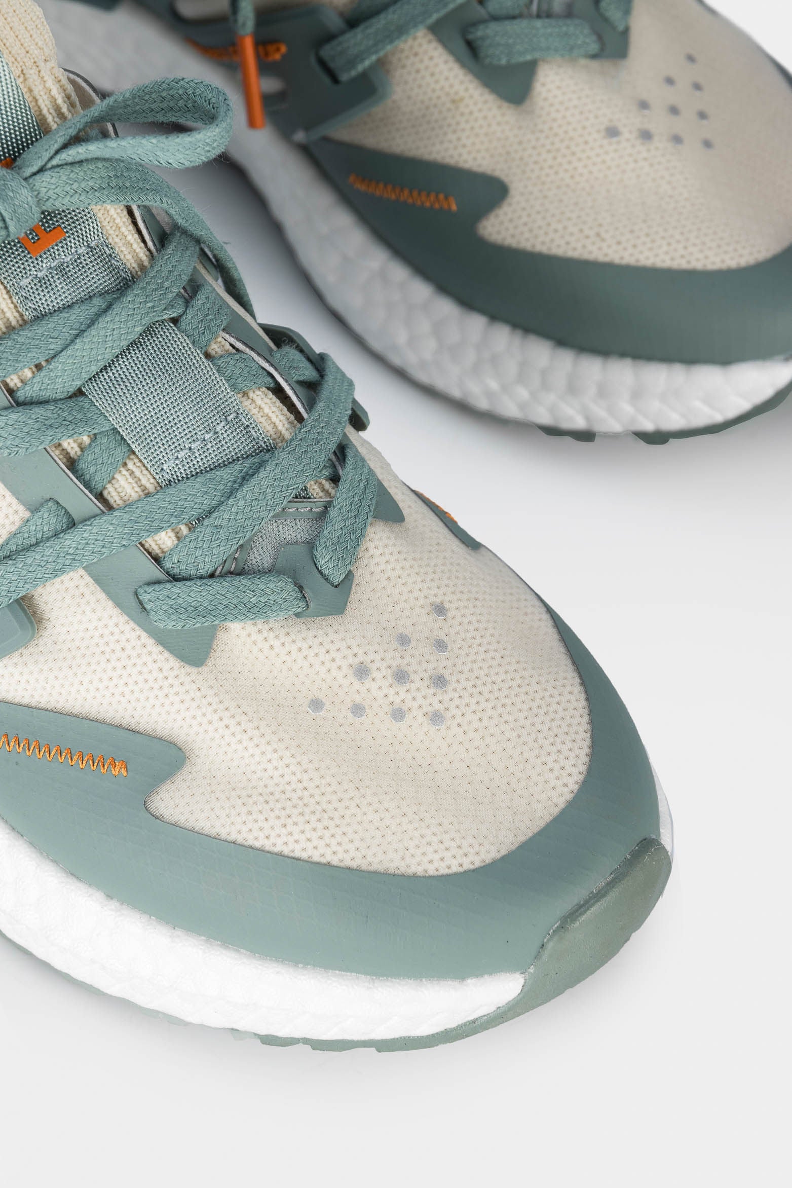 Women’s Retro Fly Up Tech Textile Sneaker - Image 4