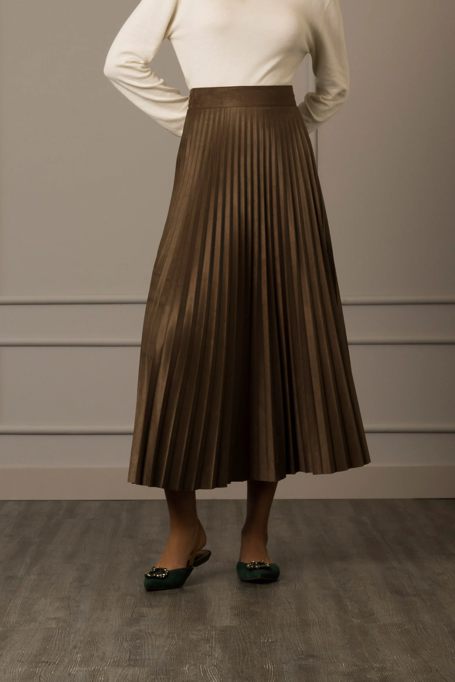Women’s Soul Pleated Knit Skirt - Image 2