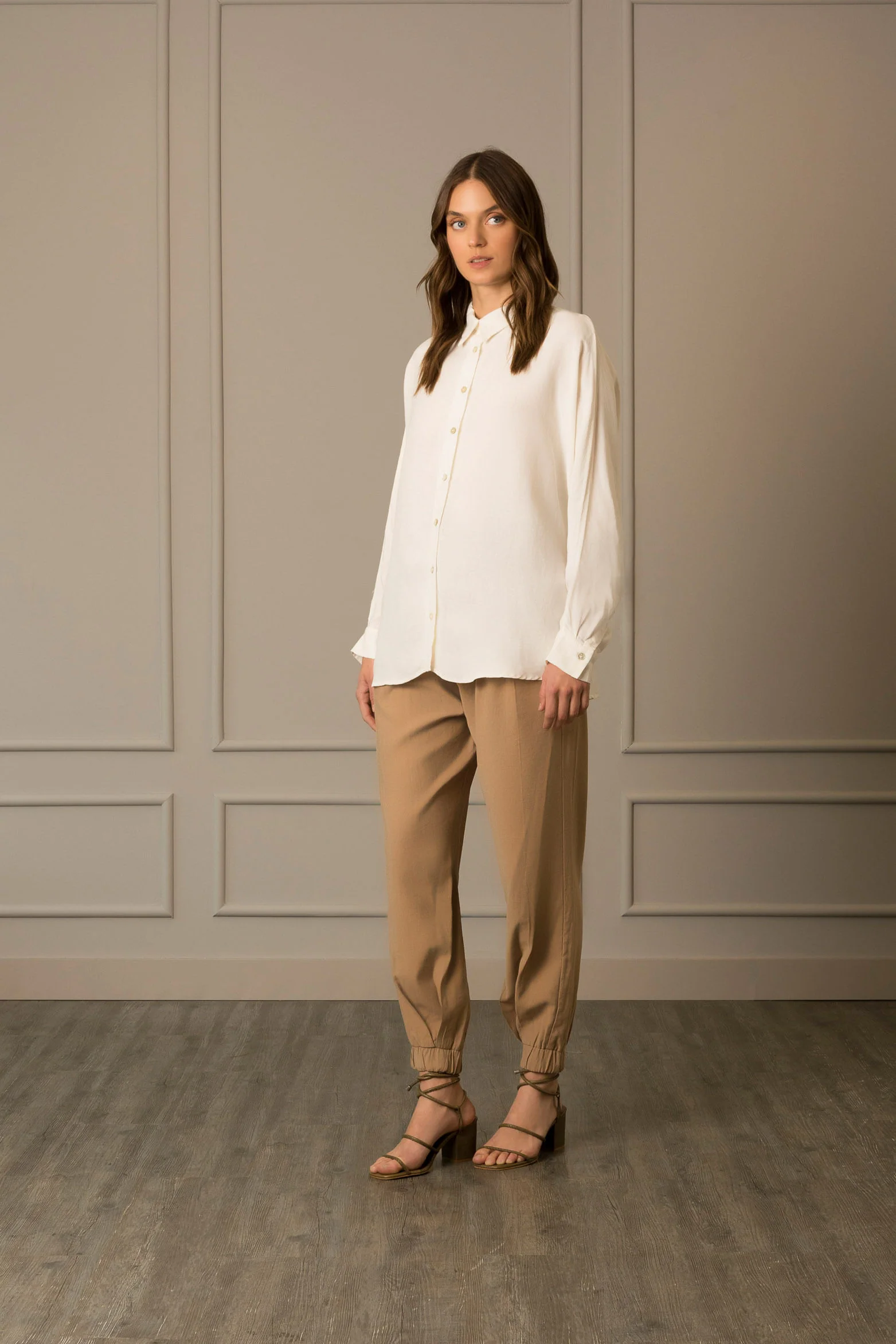 Women’s Thyme Long Sleeve Oversized Shirt in White