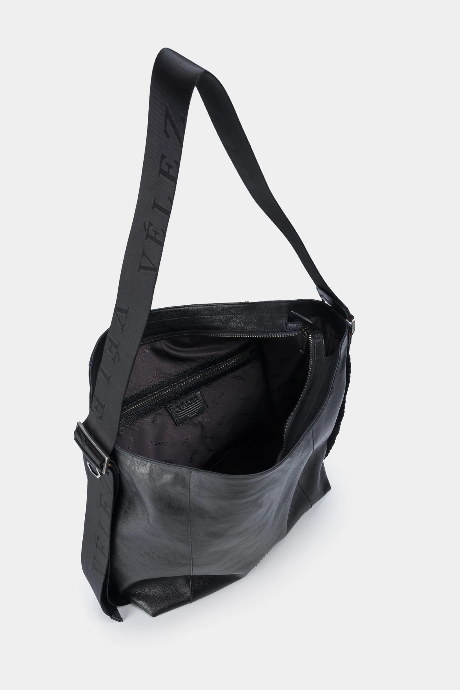 Women’s Venus Shopper Handbags in Leather with Woven Side Detail - Image 7