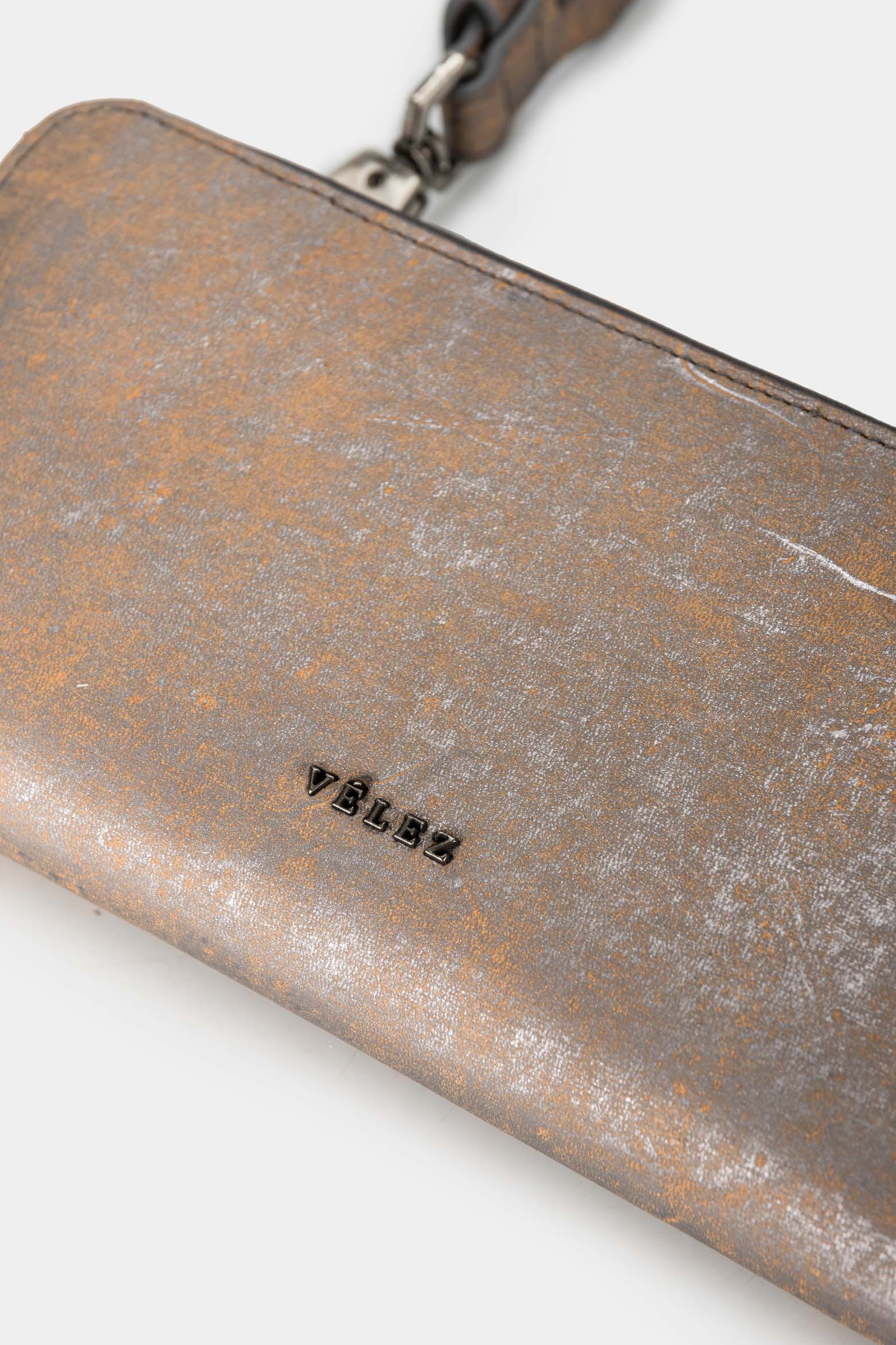Women’s Vesuvius Zip-Around Wallet with Metallic Effect - Image 4