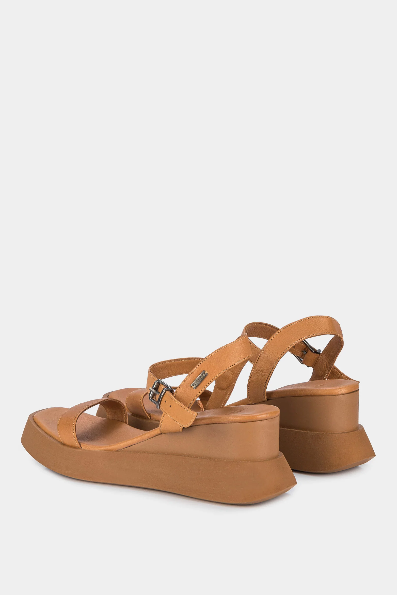 Women’s Wengen Platform Sandal in Leather with Square Toe - Image 3