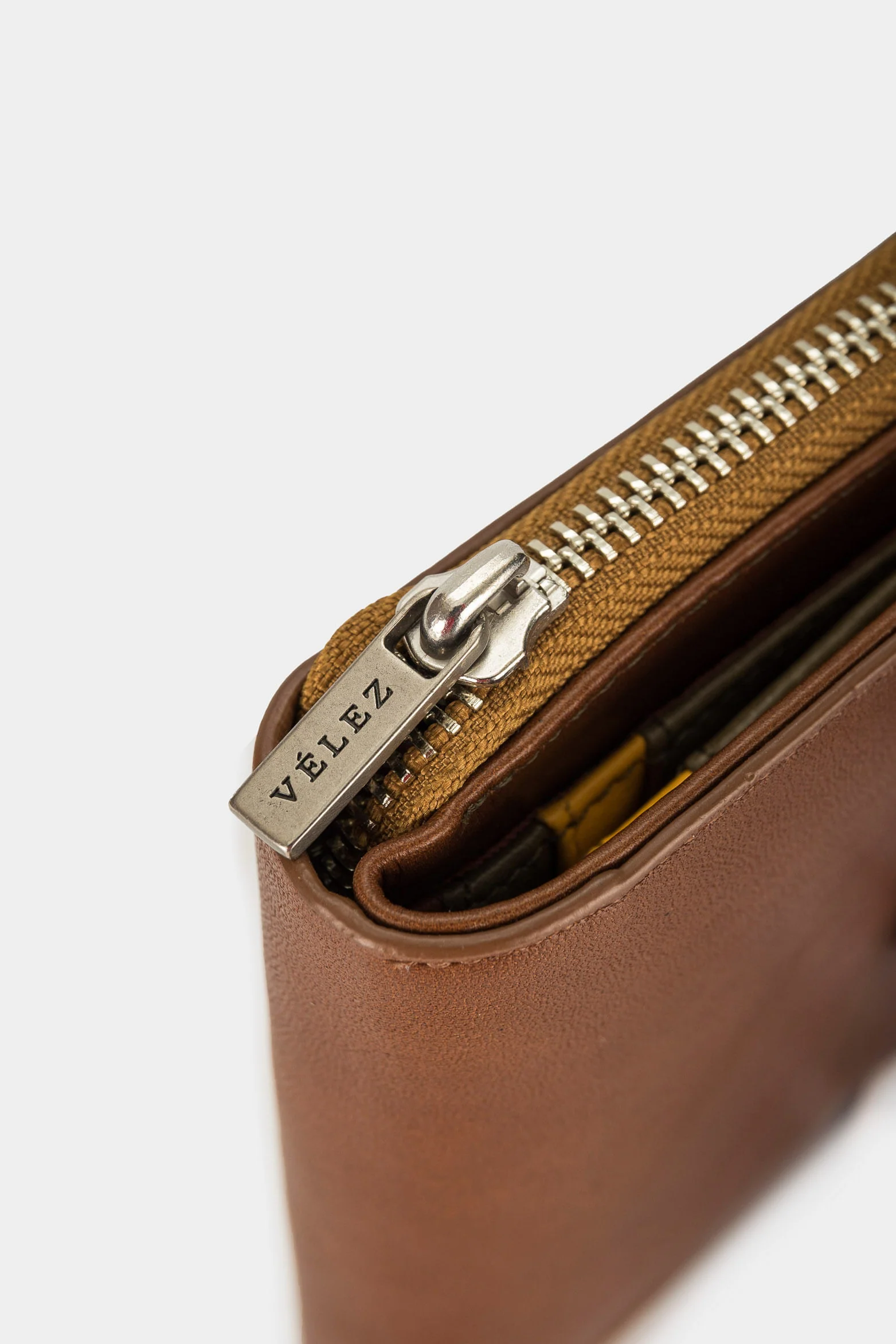 Women’s Wild Wallet in Honey Leather with Coin Pocket - Image 6