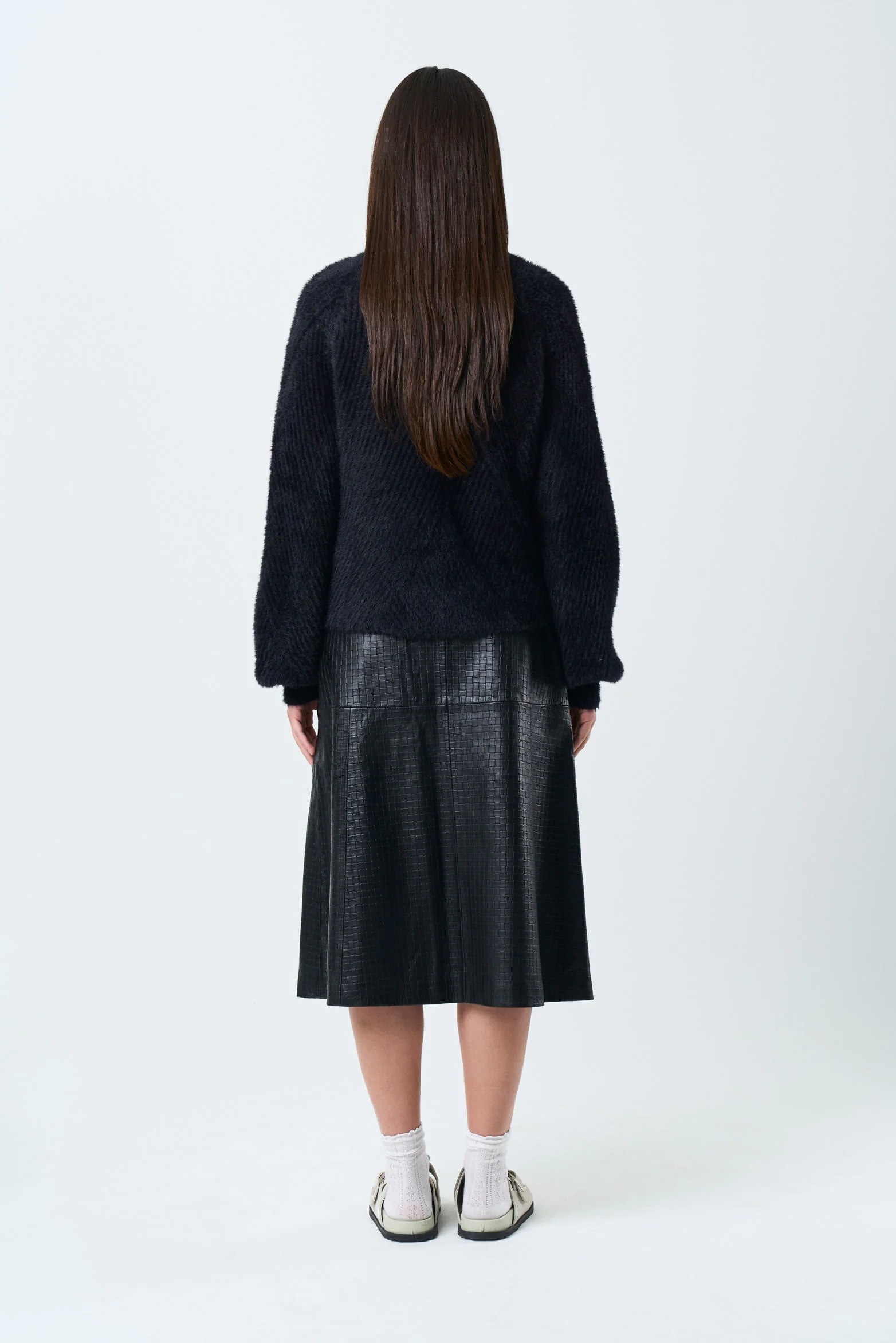 Women's Dune Leather Skirt, Relaxed Fit - Image 3